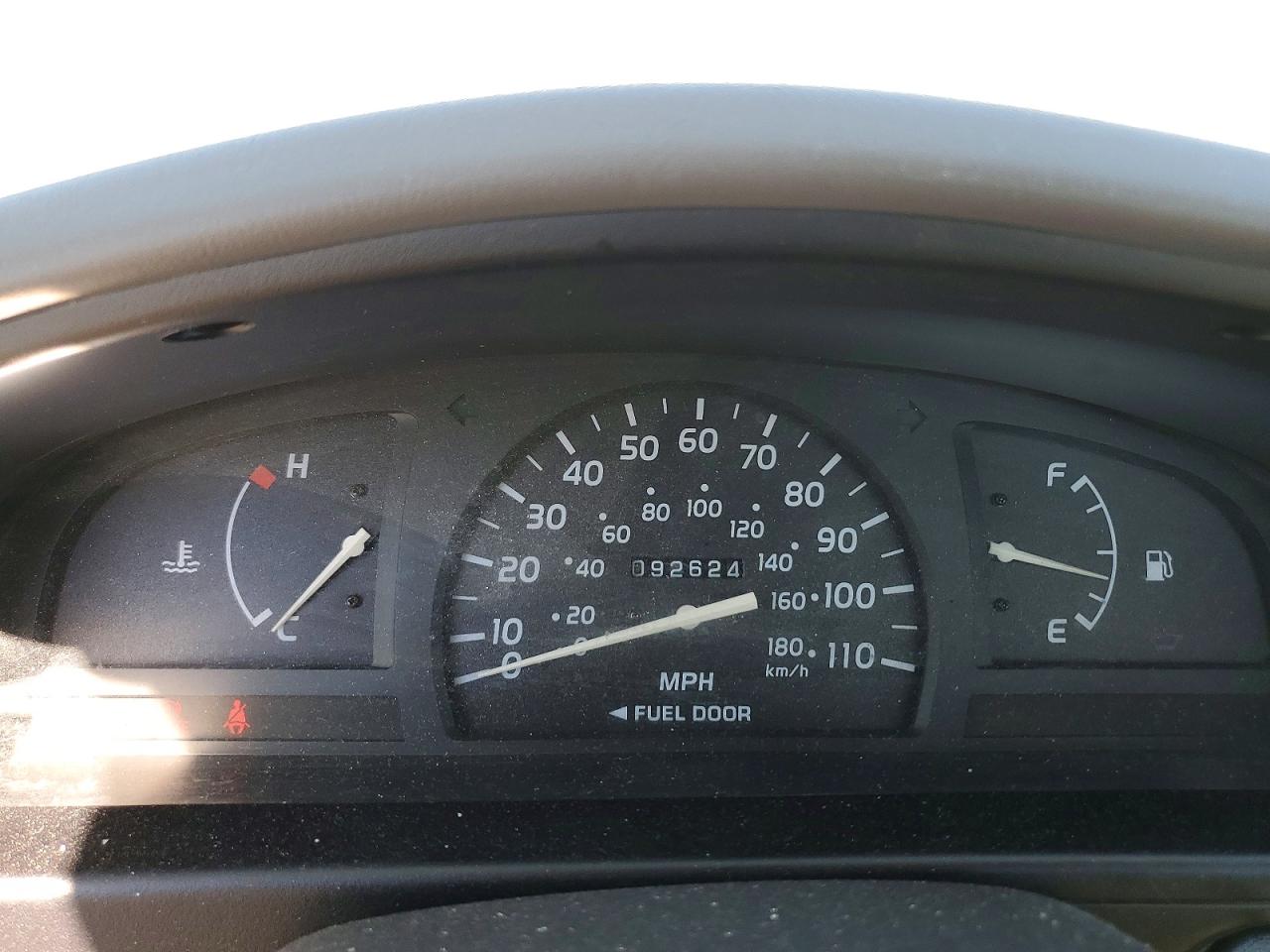 2004 Toyota Tacoma Base Silver vin: 5TENL42N14Z360879