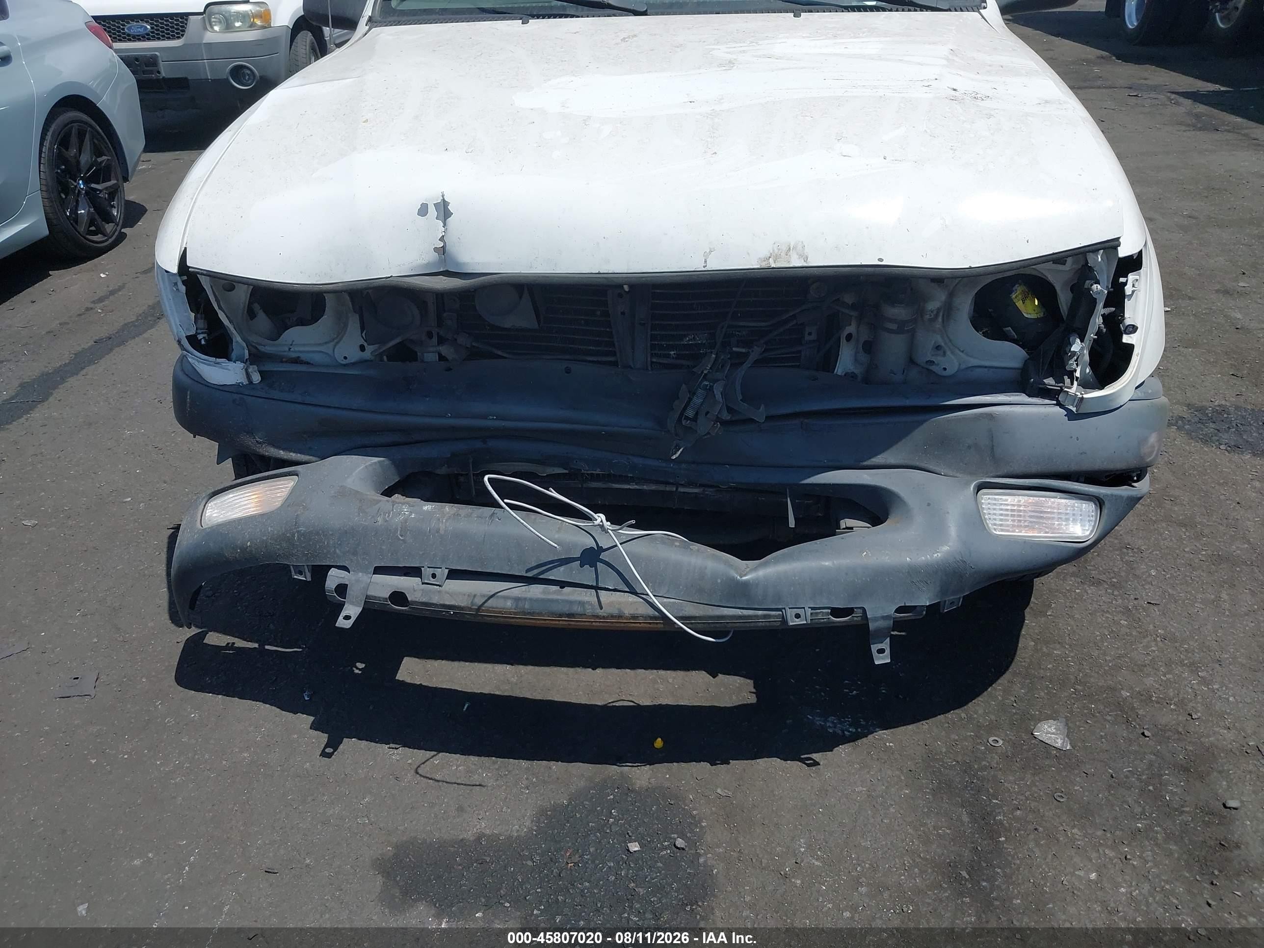 2002 Toyota Tacoma   White vin: 5TENL42N22Z099517