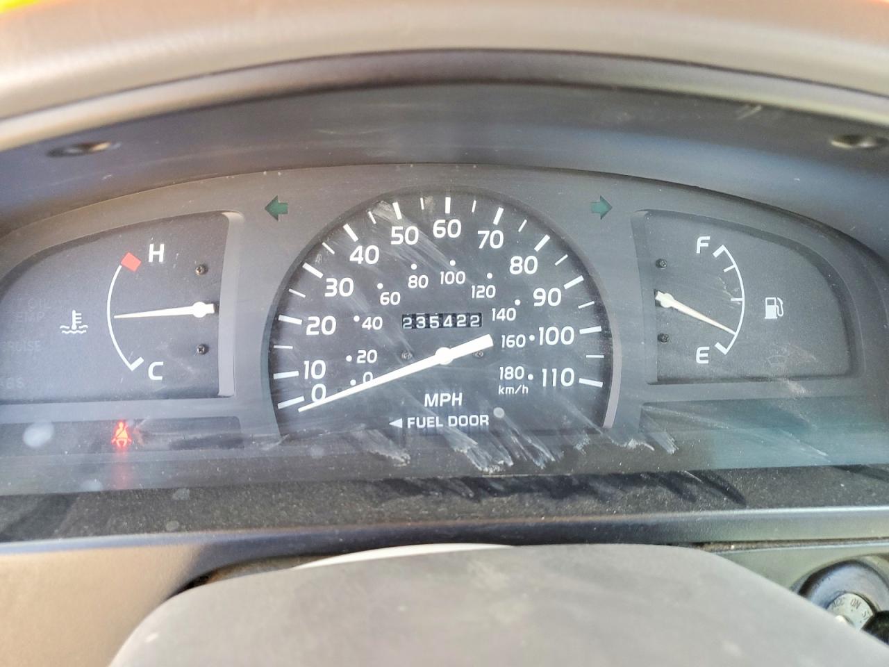 2002 Toyota Tacoma Base Silver vin: 5TENL42N22Z107728