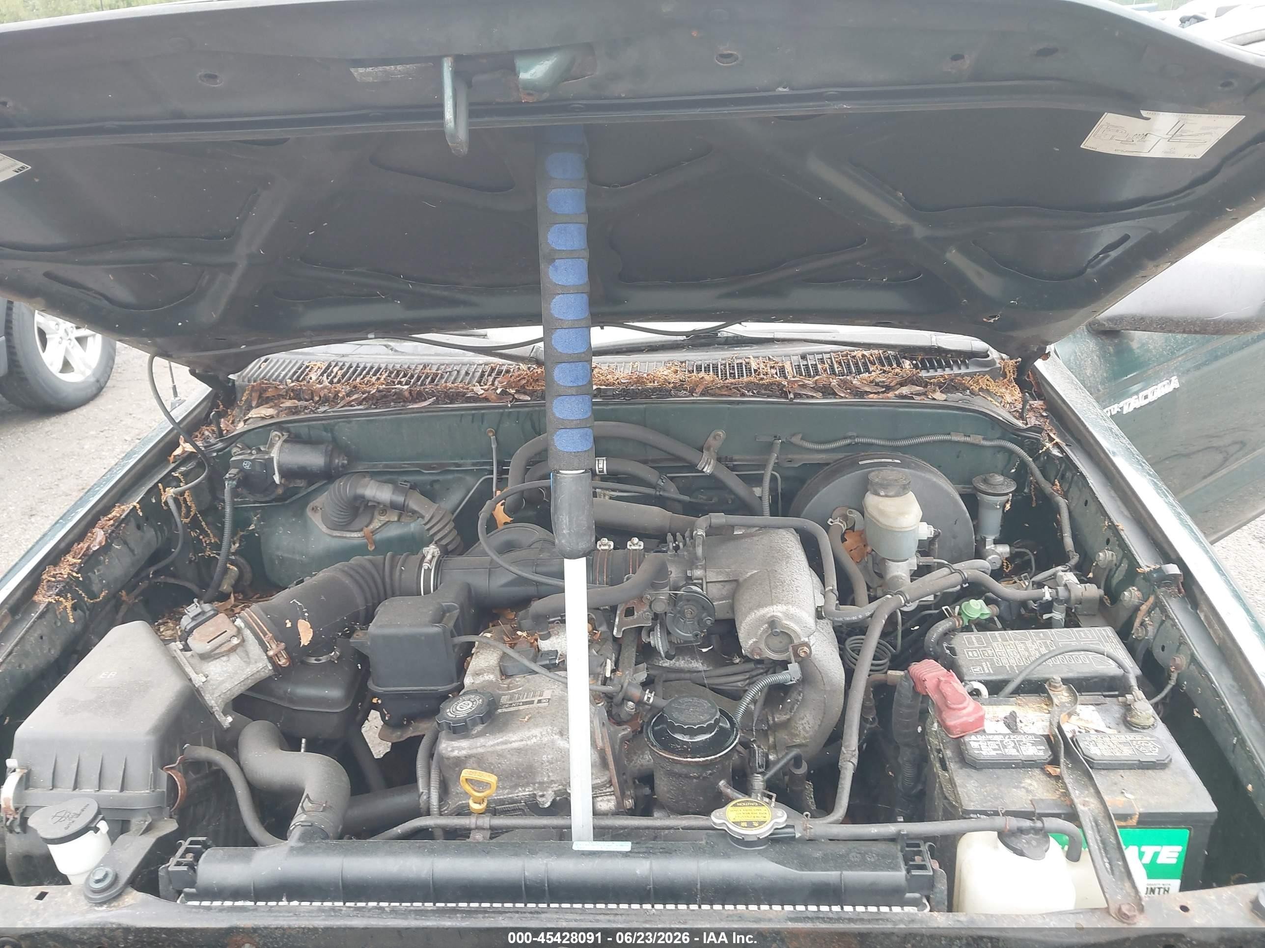 2002 Toyota Tacoma   Зеленый vin: 5TENL42N22Z890663