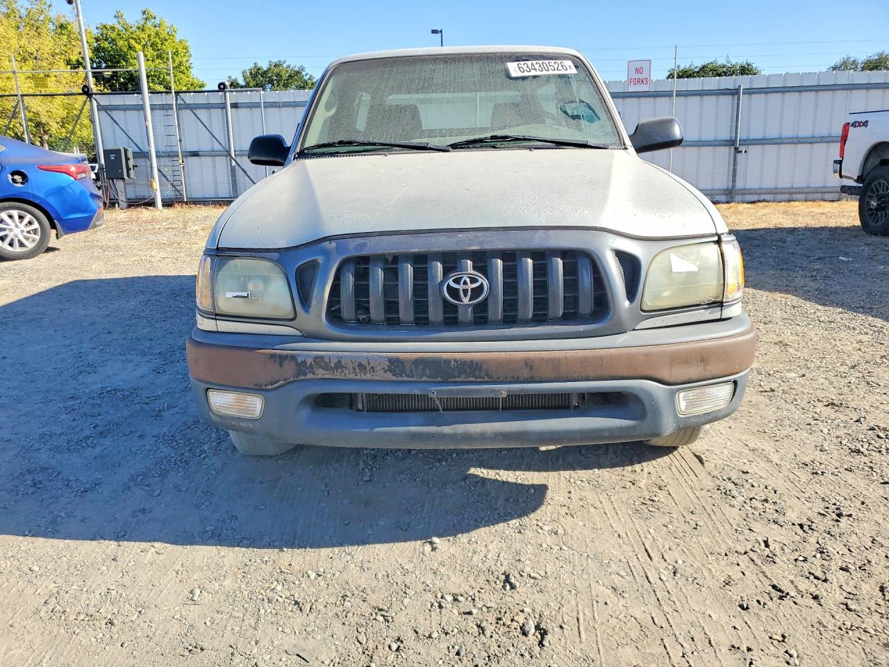 2004 Toyota Tacoma Base Silver vin: 5TENL42N24Z307155