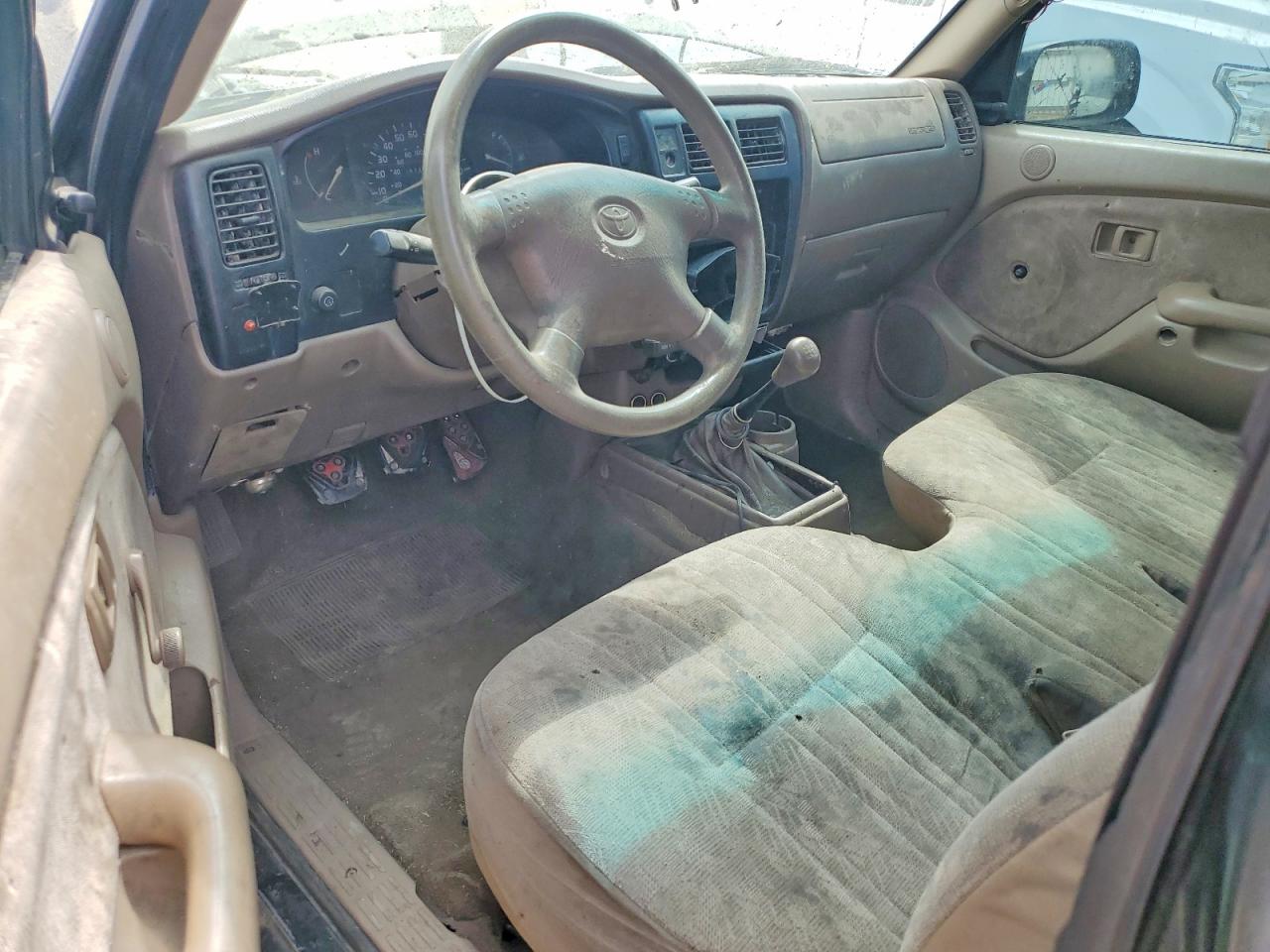 2001 Toyota Tacoma Base Black vin: 5TENL42N41Z766697