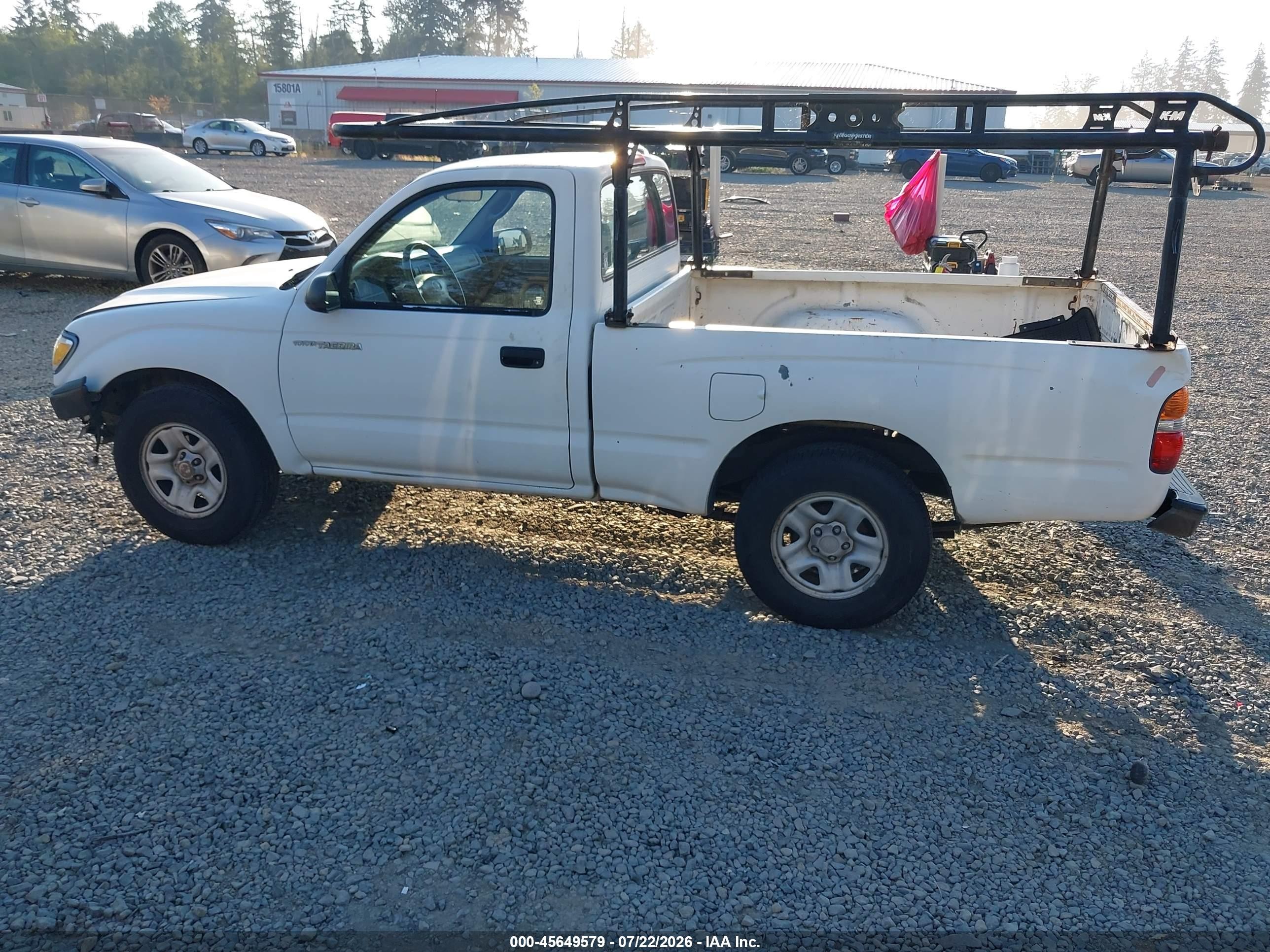 2001 Toyota Tacoma   White vin: 5TENL42N41Z779529