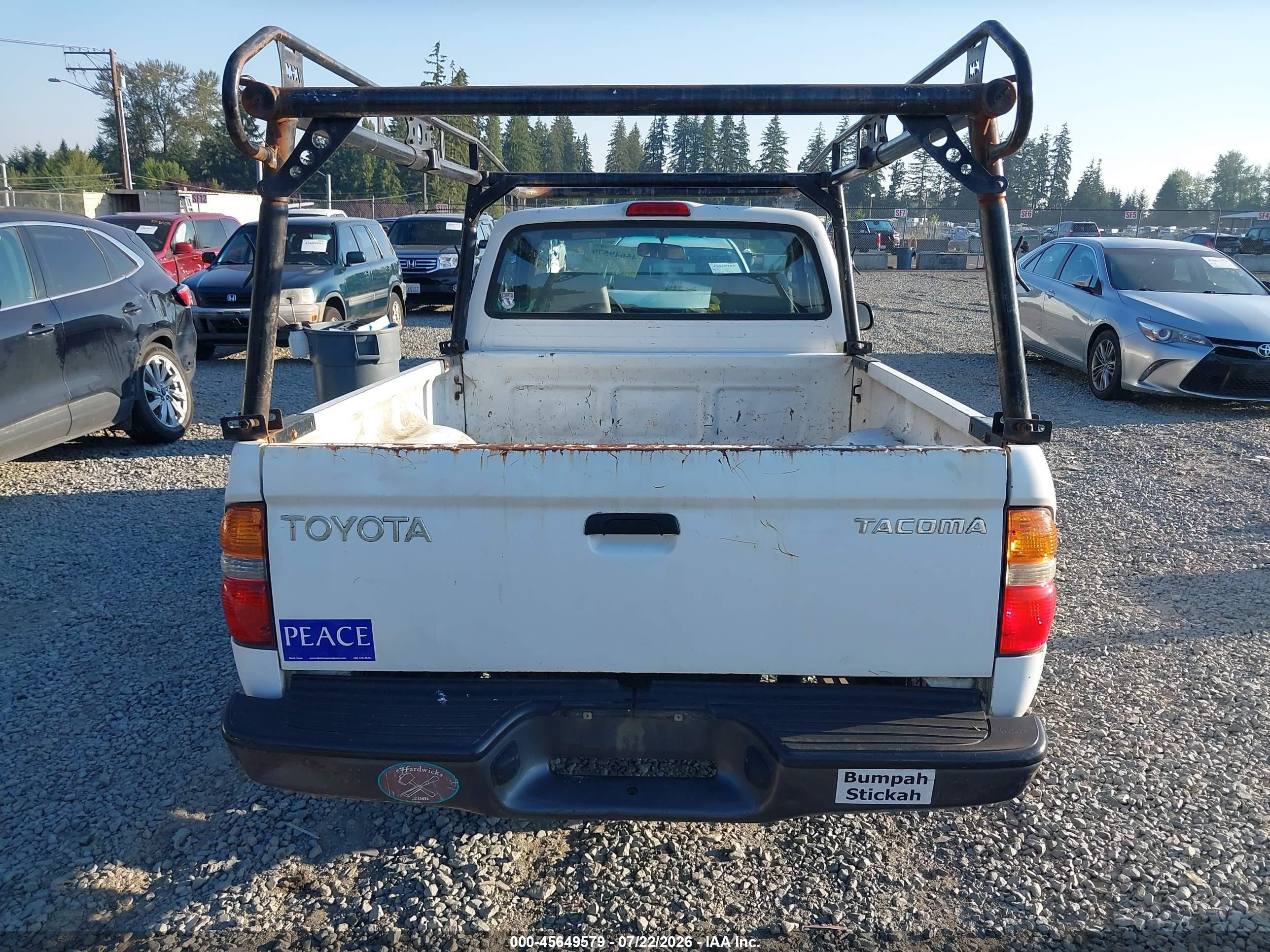 2001 Toyota Tacoma   White vin: 5TENL42N41Z779529