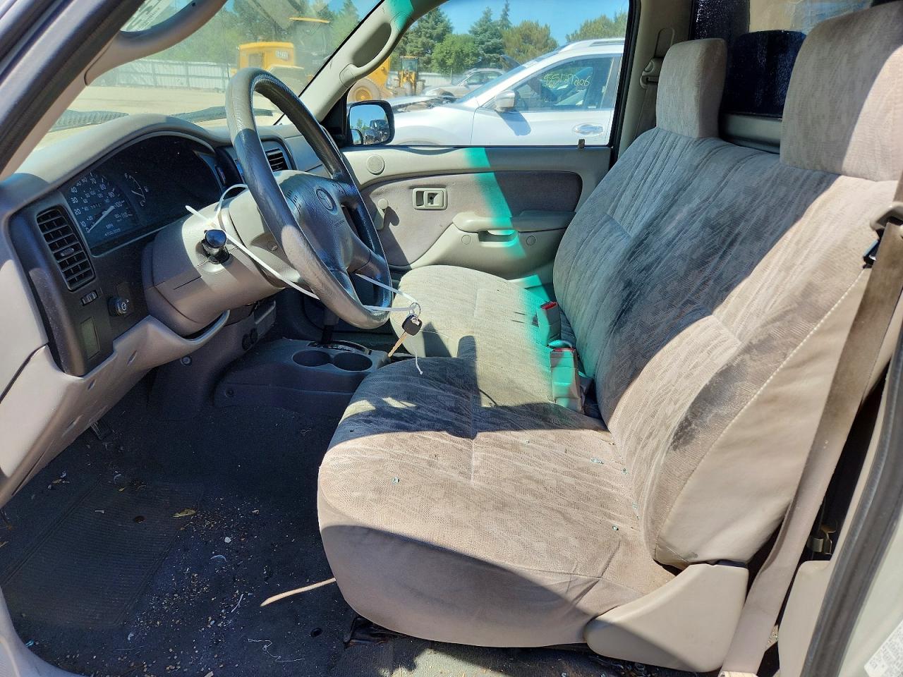 2002 Toyota Tacoma Base Silver vin: 5TENL42N42Z095632