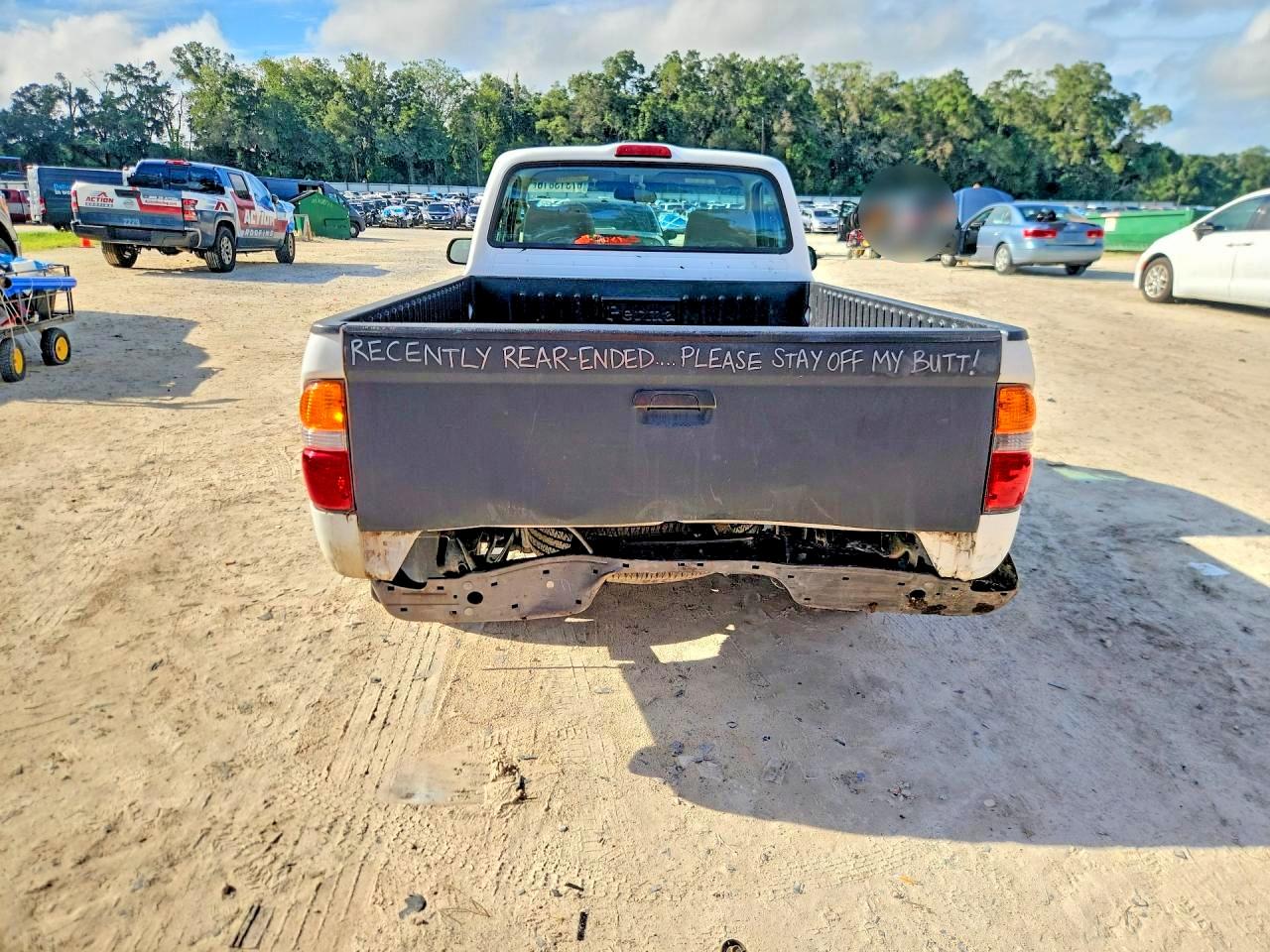 2004 Toyota Tacoma Base White vin: 5TENL42N44Z394184