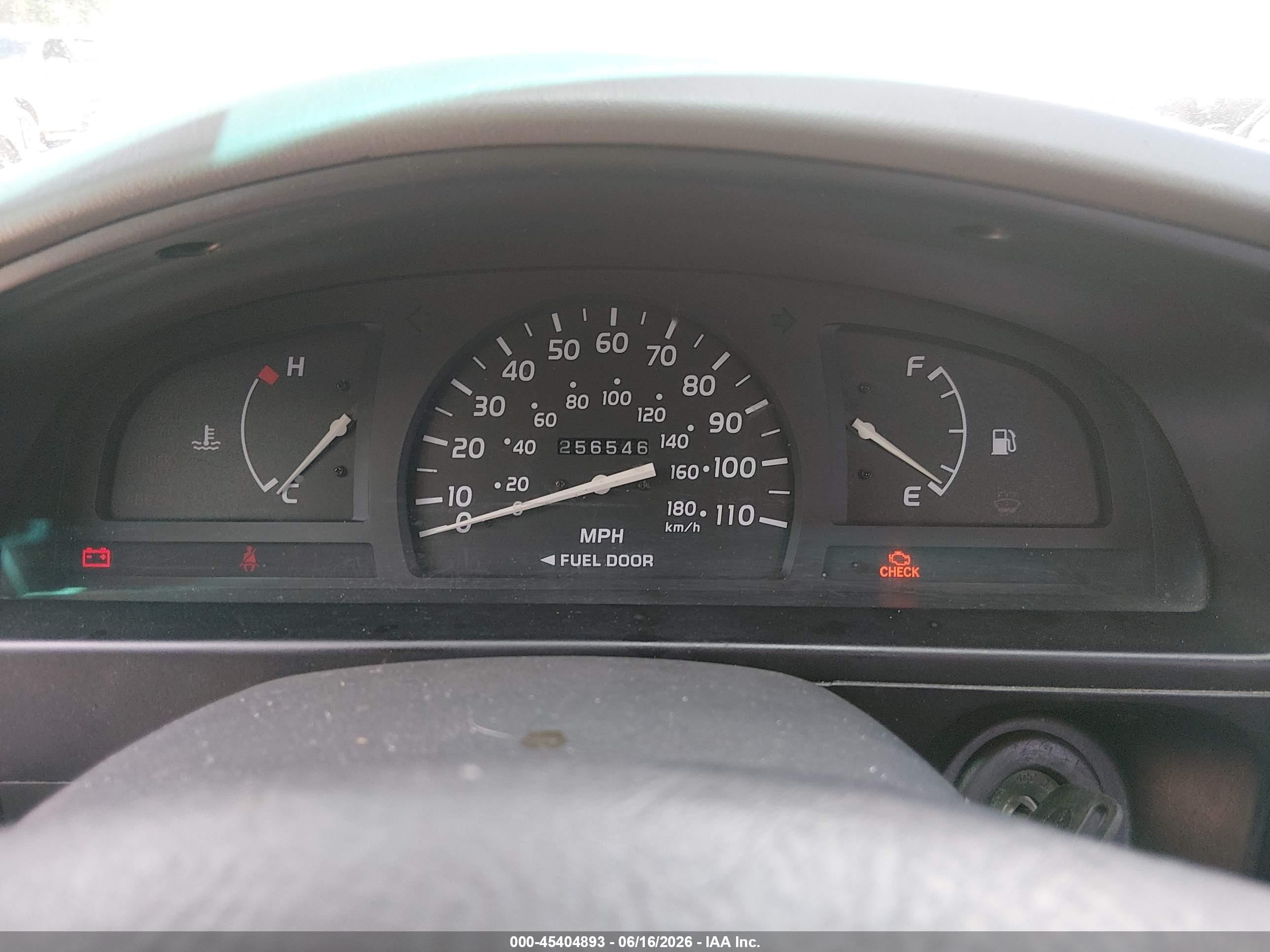2002 Toyota Tacoma   White vin: 5TENL42N52Z031292