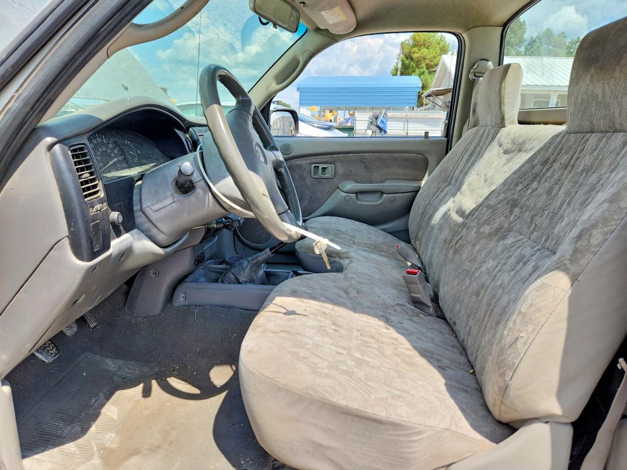 2002 Toyota Tacoma Base Silver vin: 5TENL42N52Z127634