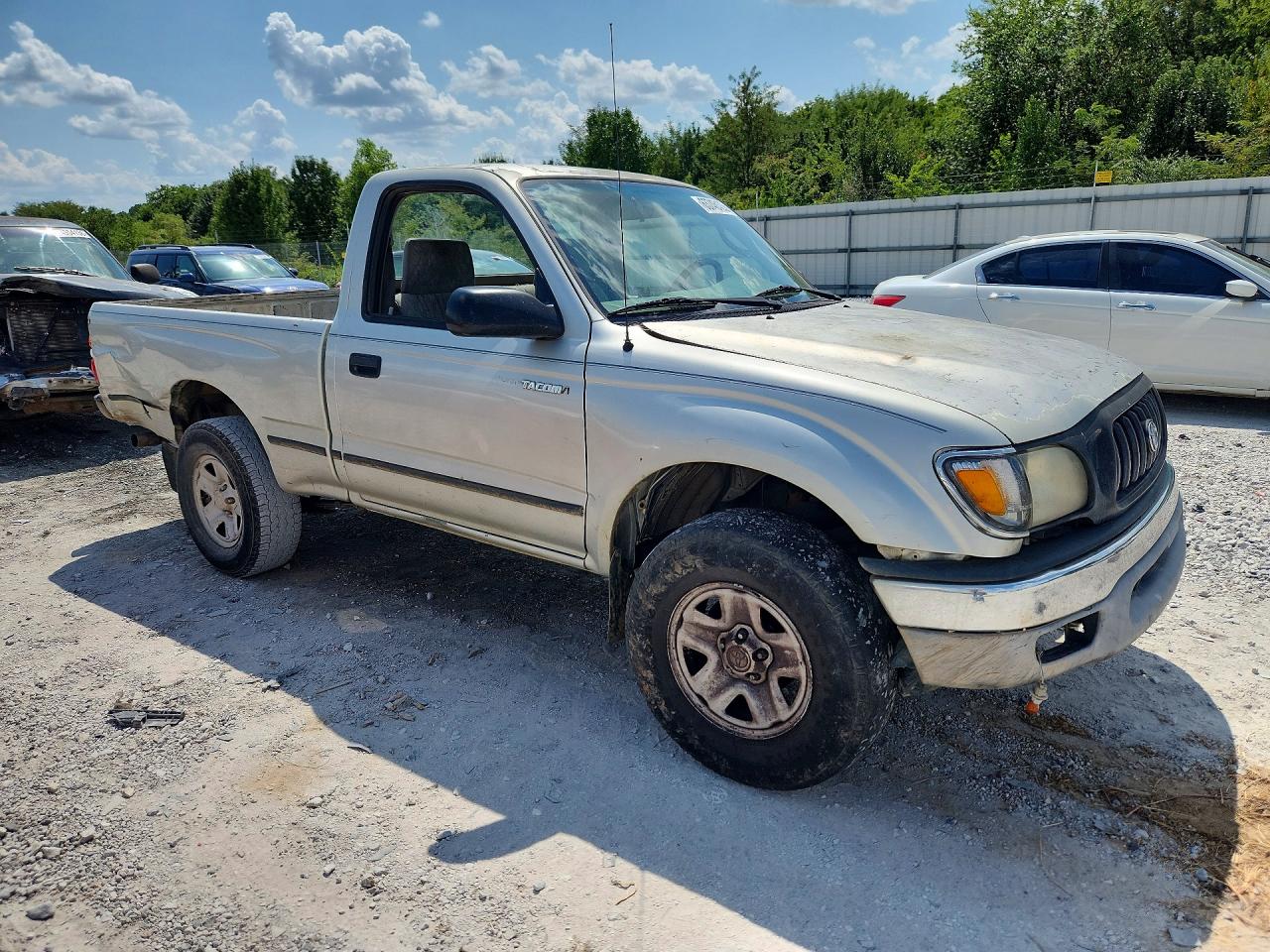 2002 Toyota Tacoma Base Silver vin: 5TENL42N52Z127634