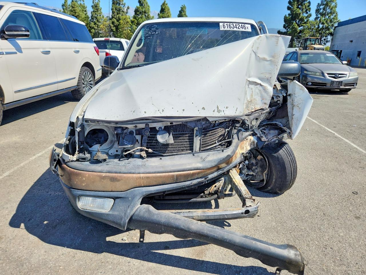2003 Toyota Tacoma Base White vin: 5TENL42N53Z179797