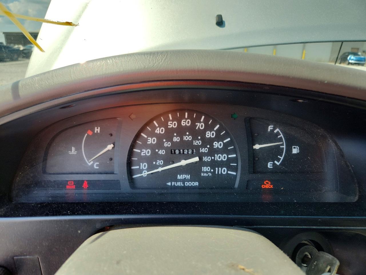 2001 Toyota Tacoma Base Silver vin: 5TENL42N61Z777815