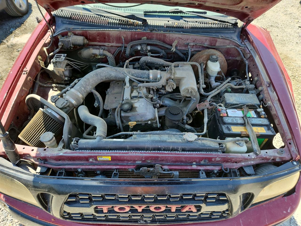 2004 Toyota Tacoma Base Red vin: 5TENL42N64Z402222
