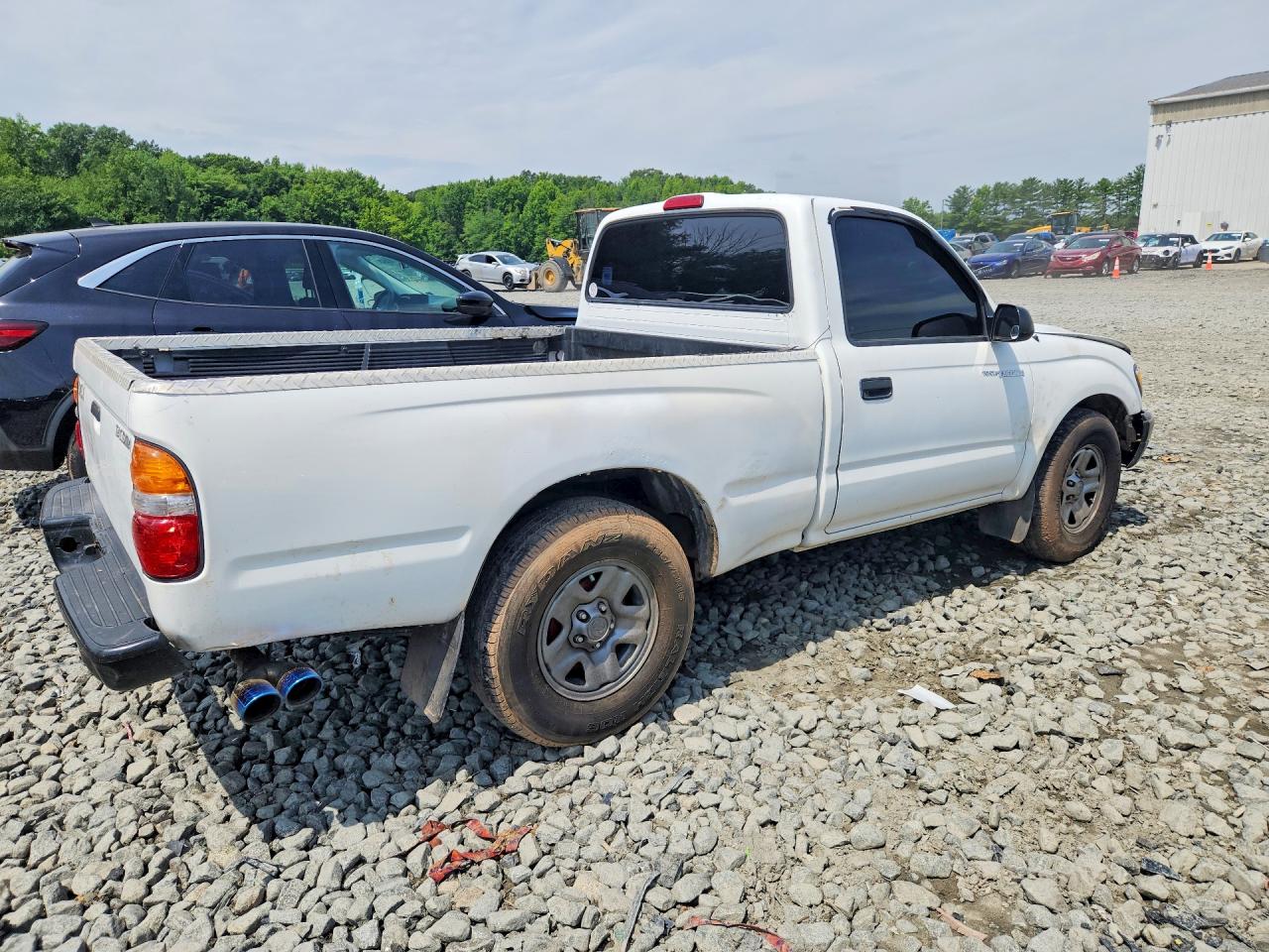 2004 Toyota Tacoma Base White vin: 5TENL42N74Z362040