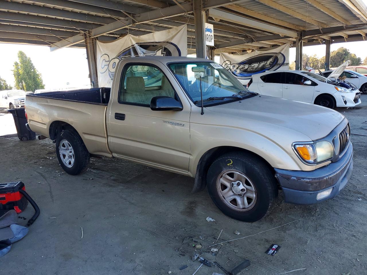 2004 Toyota Tacoma Base Beige vin: 5TENL42N84Z330083