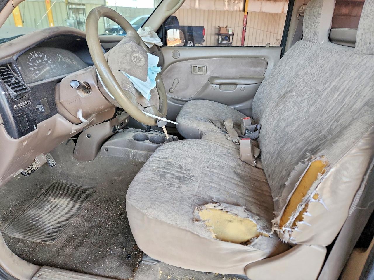 2002 Toyota Tacoma Base Gold vin: 5TENL42NX2Z040599
