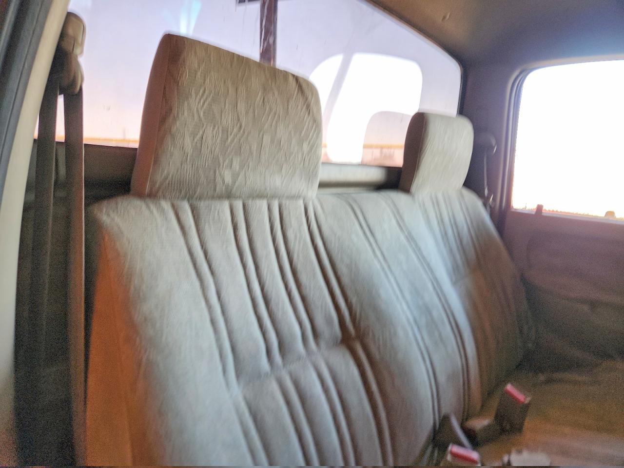 2002 Toyota Tacoma Base Gold vin: 5TENL42NX2Z040599