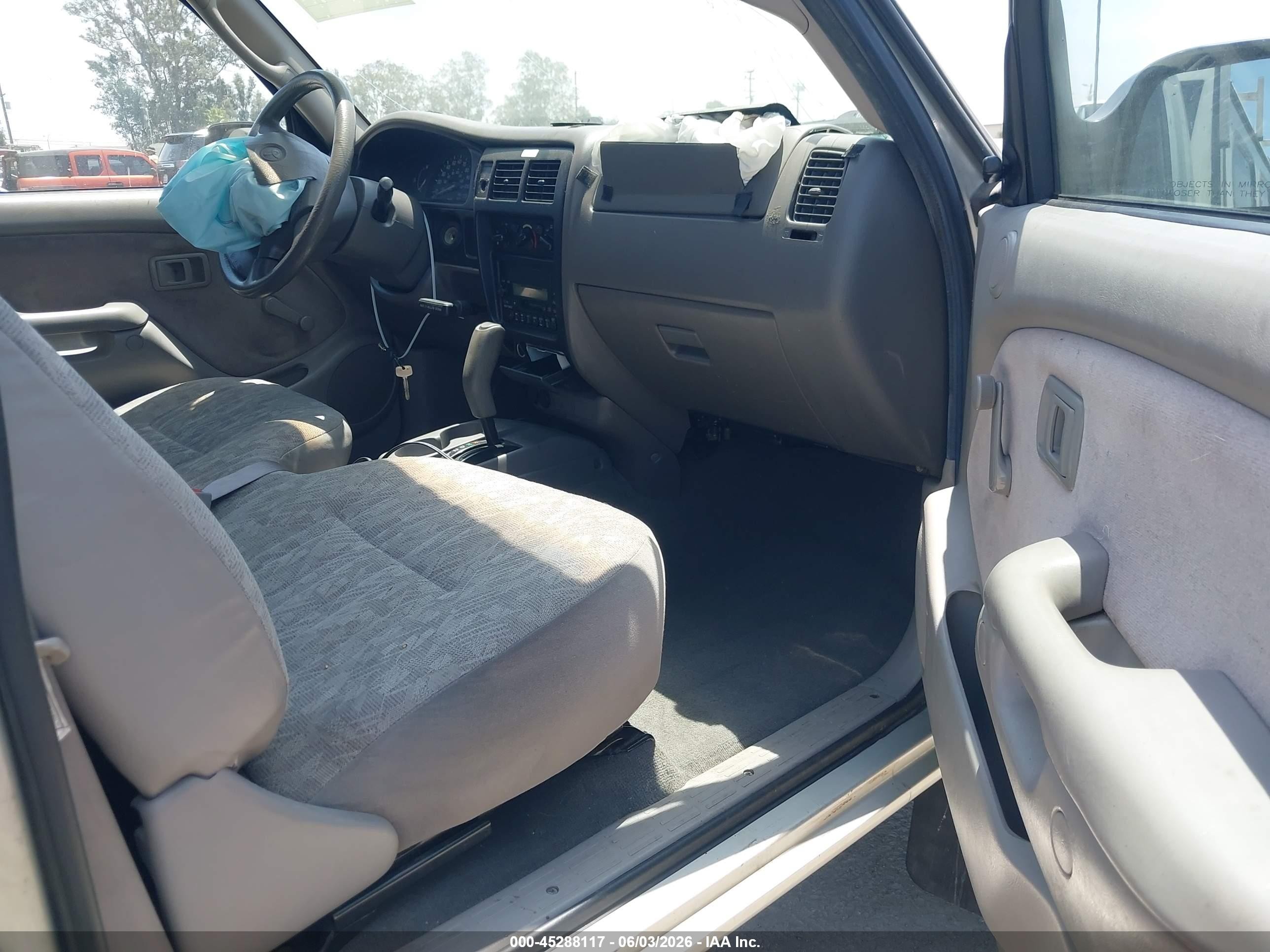 2003 Toyota Tacoma Prerunner Silver vin: 5TENM92N03Z211615