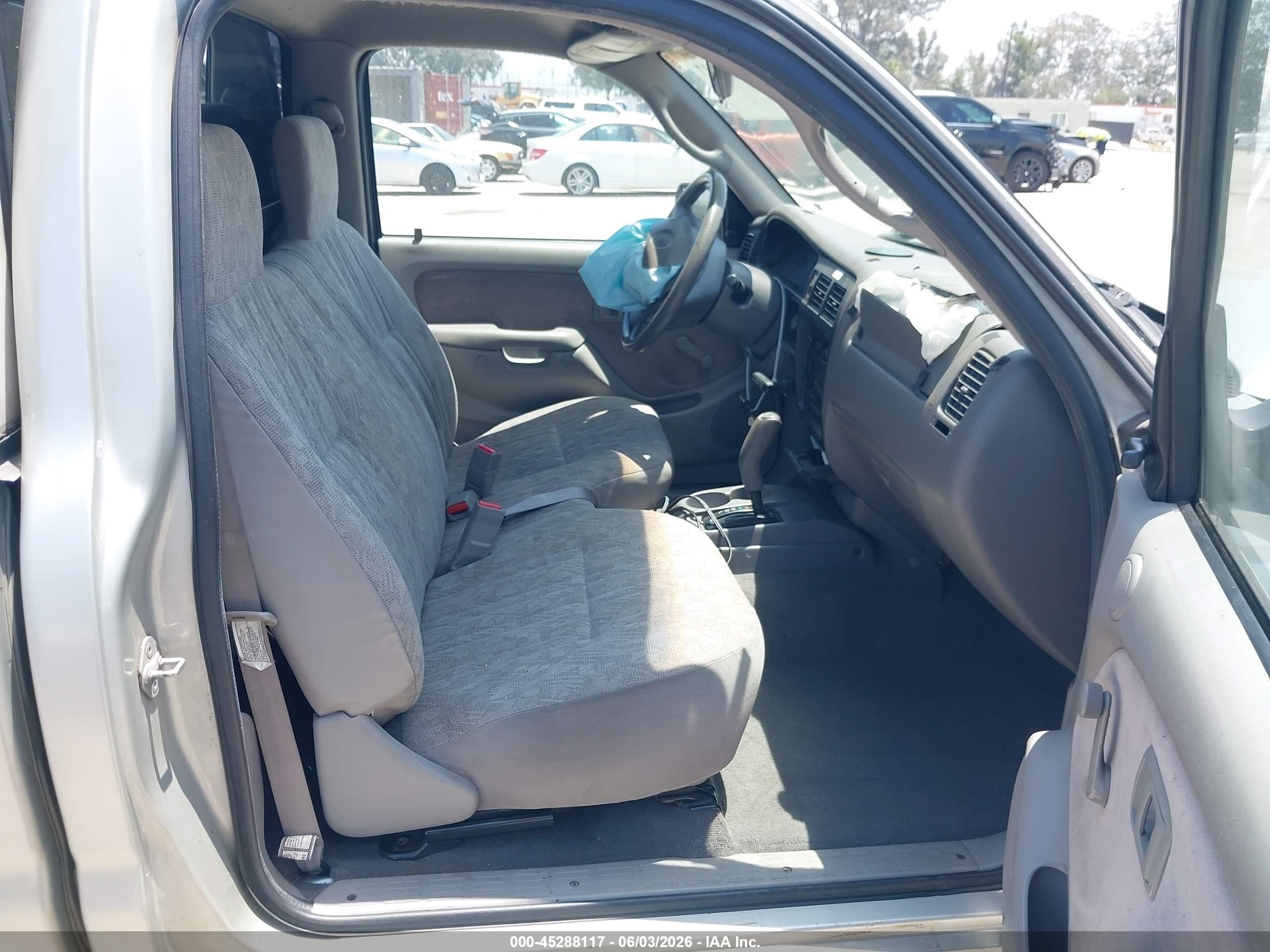 2003 Toyota Tacoma Prerunner Silver vin: 5TENM92N03Z211615
