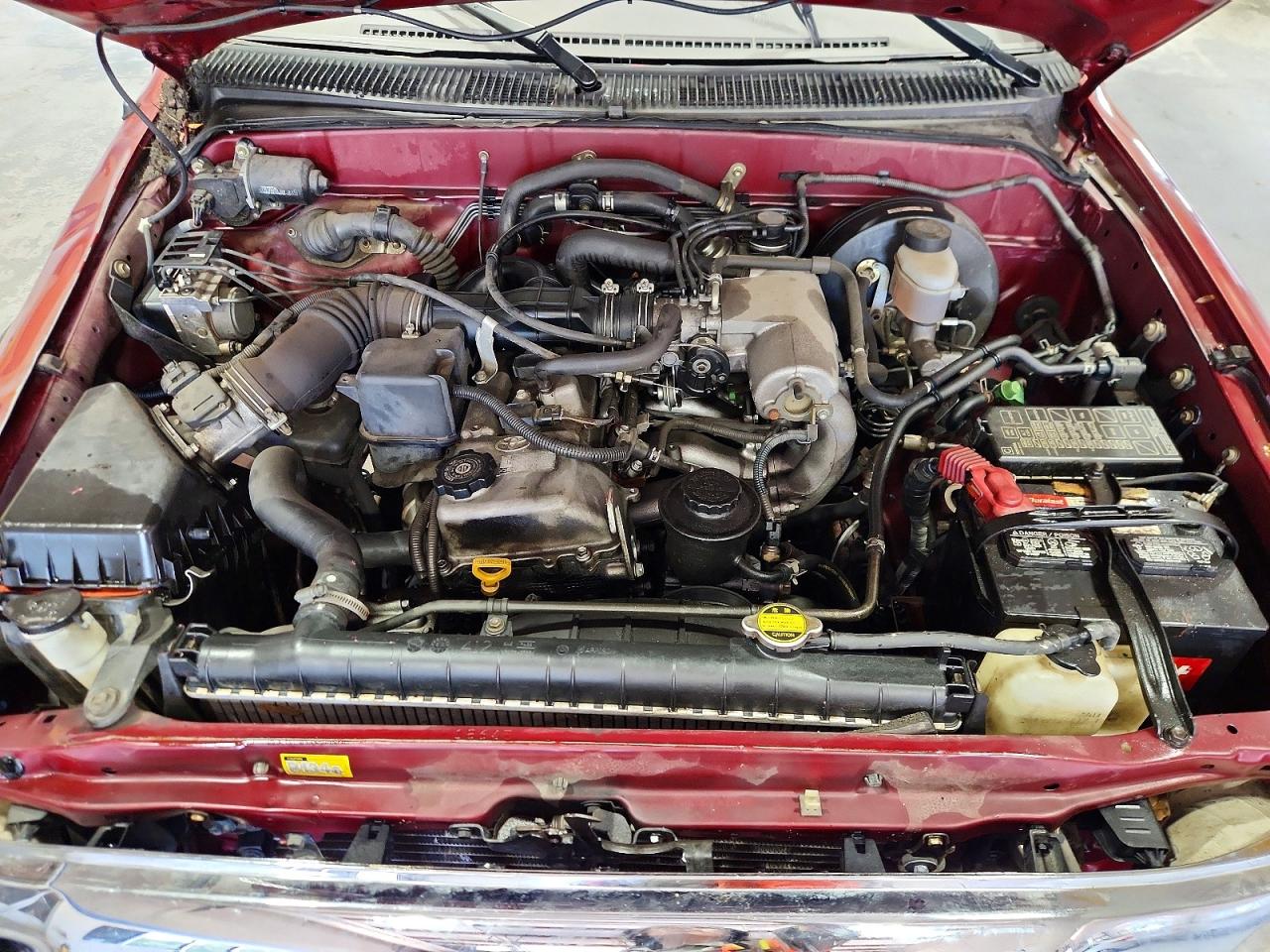 2004 Toyota Tacoma Prerunner Red vin: 5TENM92N04Z324661