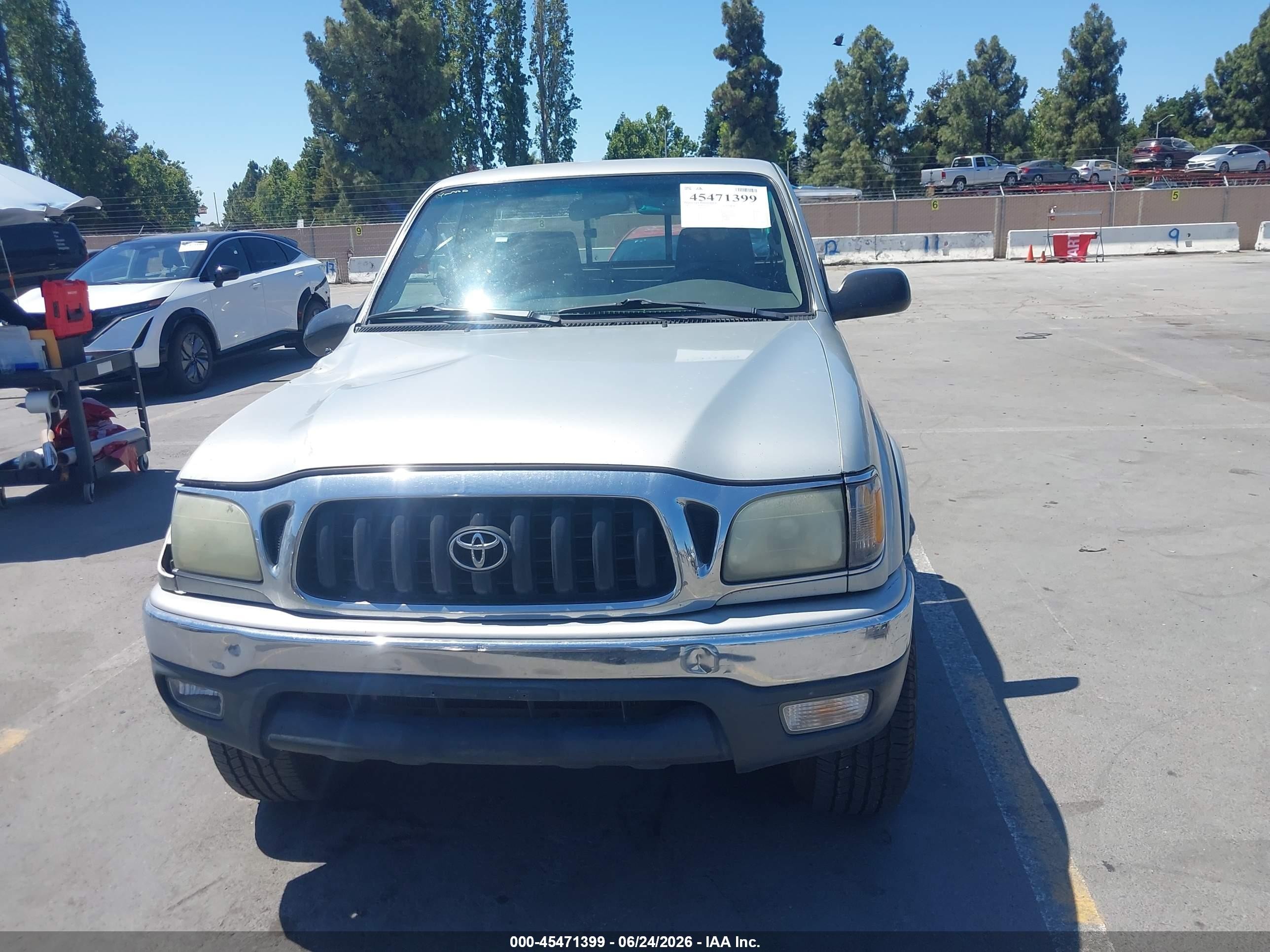 2003 Toyota Tacoma Prerunner Silver vin: 5TENM92N63Z290742