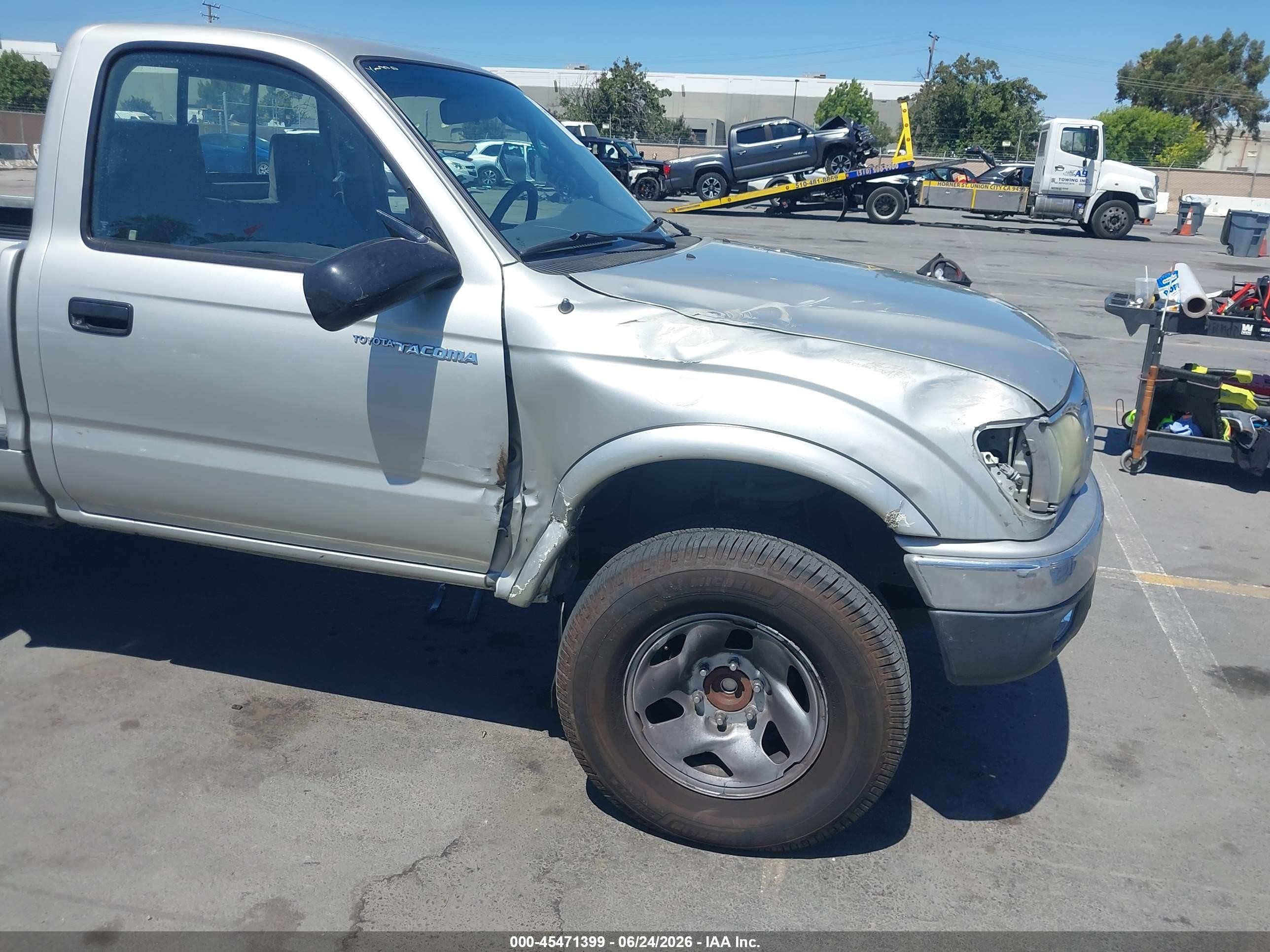 2003 Toyota Tacoma Prerunner Silver vin: 5TENM92N63Z290742