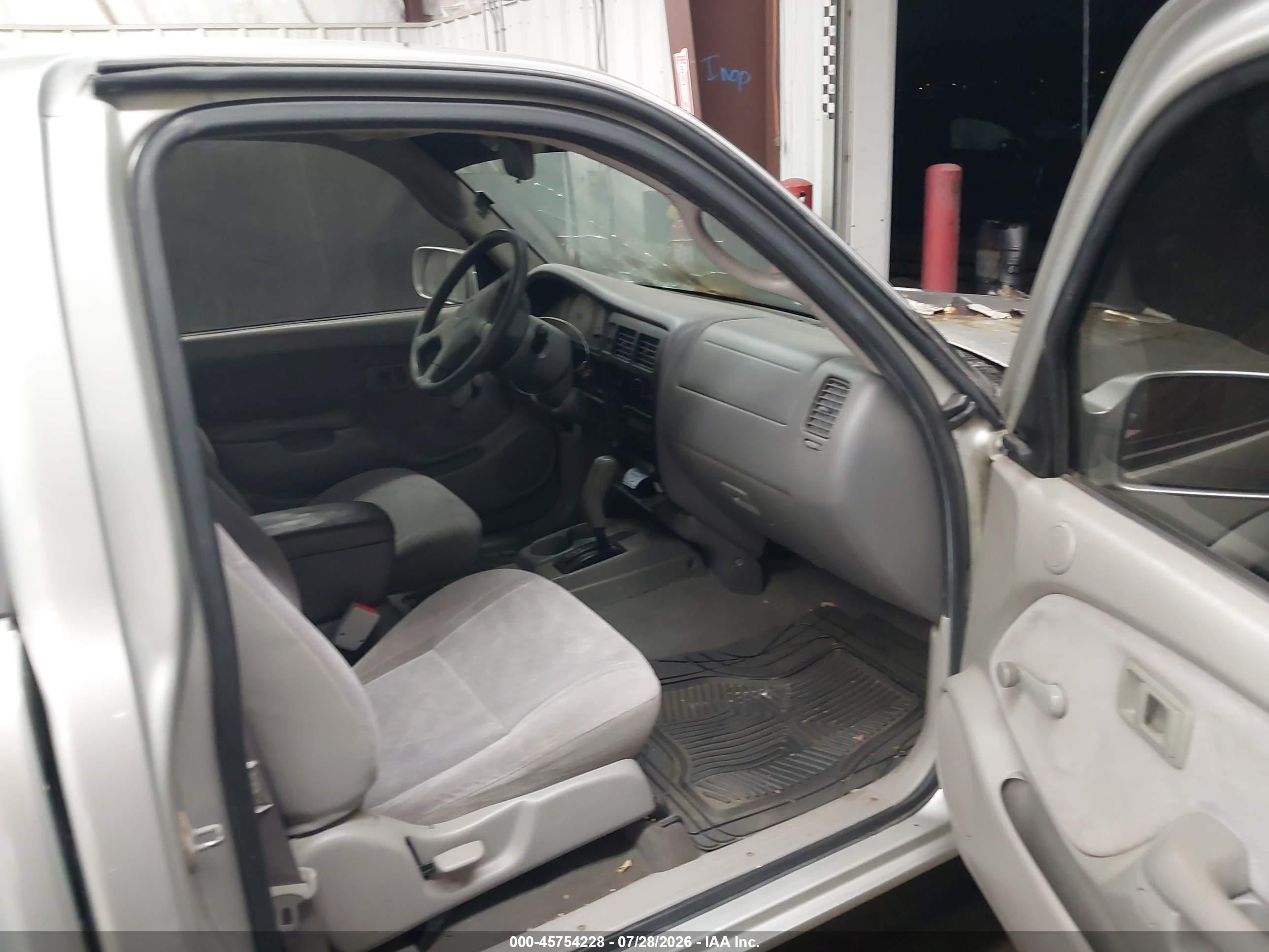 2002 Toyota Tacoma Prerunner Gray vin: 5TENM92N72Z133543