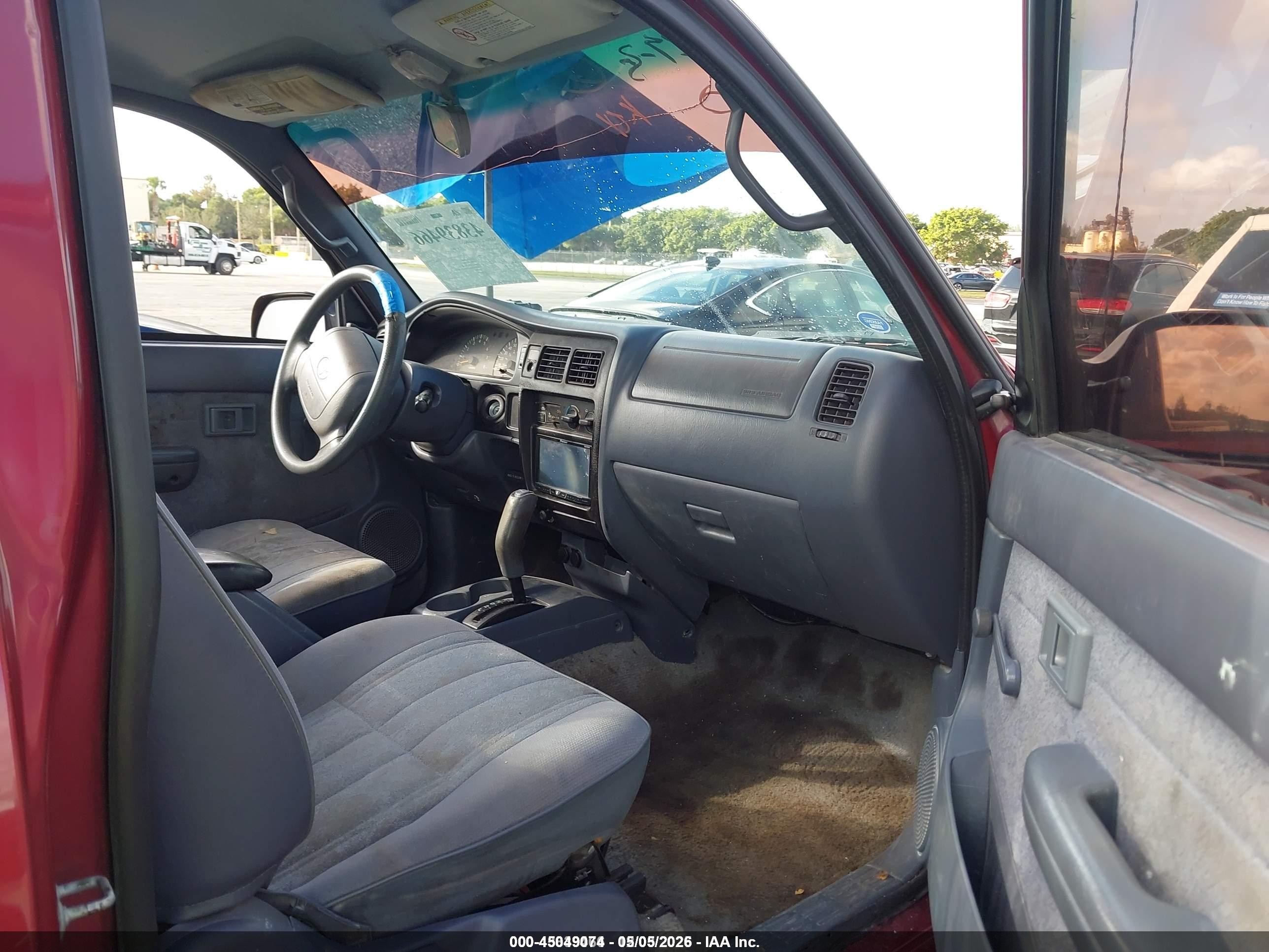 2000 Toyota Tacoma Prerunner Red vin: 5TENM92N8YZ696531
