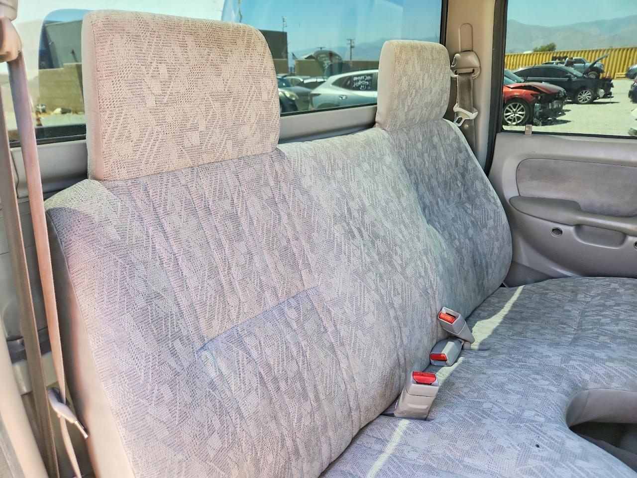 2003 Toyota Tacoma Prerunner Silver vin: 5TENM92NX3Z155764