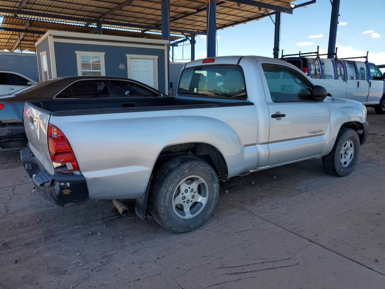 2005 Toyota Tacoma Base Silver vin: 5TENX22N05Z058414