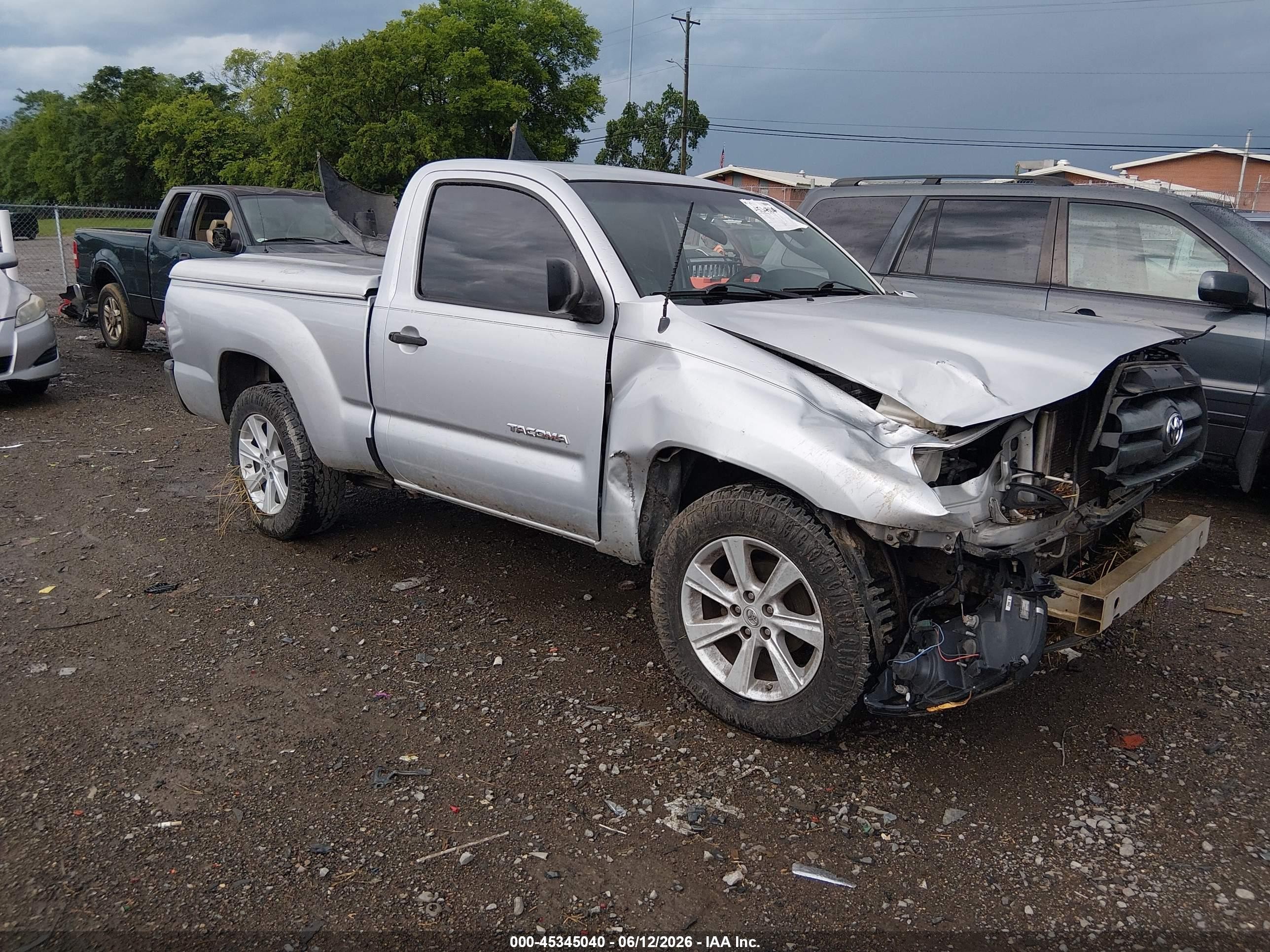 2006 Toyota Tacoma   Серебряный vin: 5TENX22N06Z269520