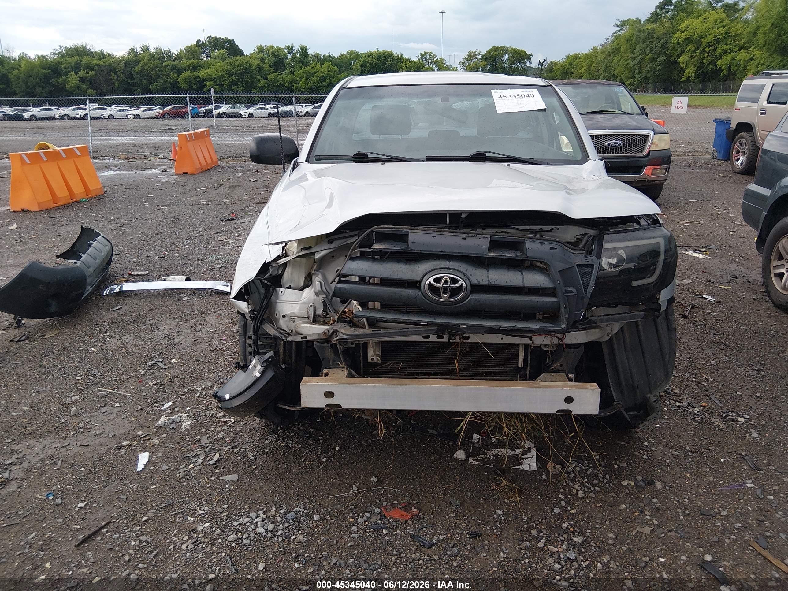 2006 Toyota Tacoma   Серебряный vin: 5TENX22N06Z269520