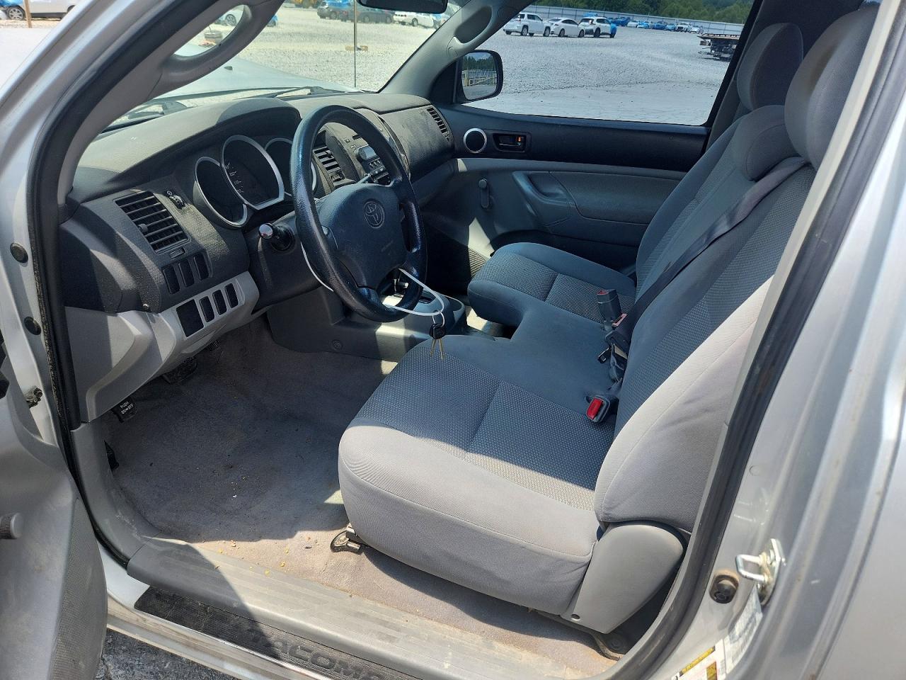 2008 Toyota Tacoma Base Серебряный vin: 5TENX22N08Z499867