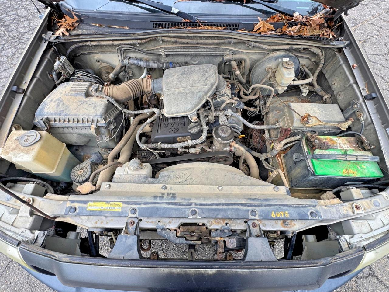 2008 Toyota Tacoma Base Золотой vin: 5TENX22N08Z512617