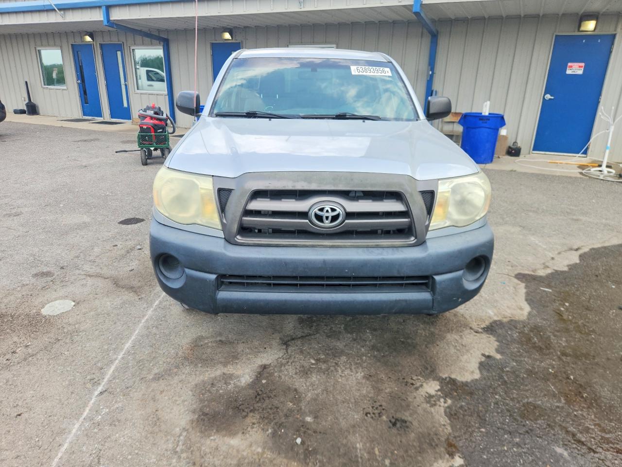 2006 Toyota Tacoma Base Silver vin: 5TENX22N16Z282003
