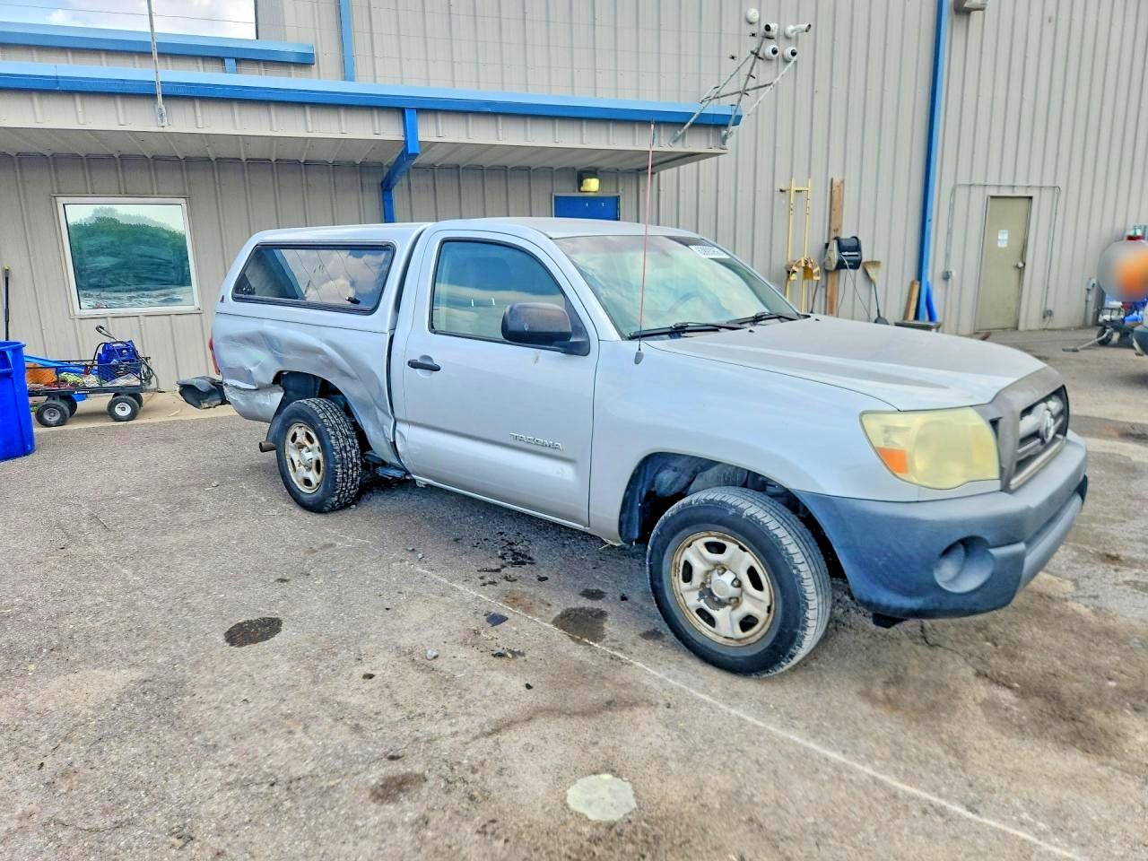 2006 Toyota Tacoma Base Silver vin: 5TENX22N16Z282003