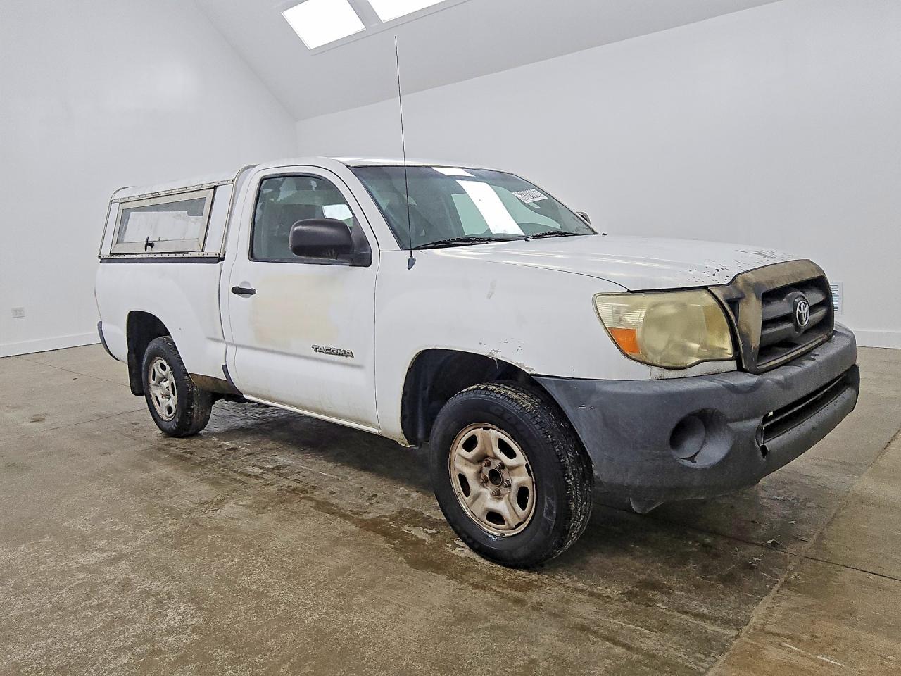 2007 Toyota Tacoma Base White vin: 5TENX22N17Z378263