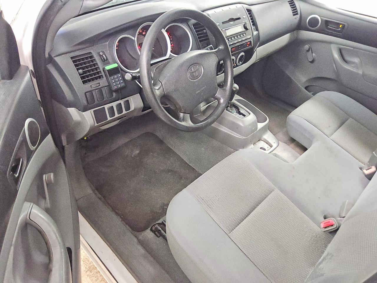 2007 Toyota Tacoma Base White vin: 5TENX22N17Z378263