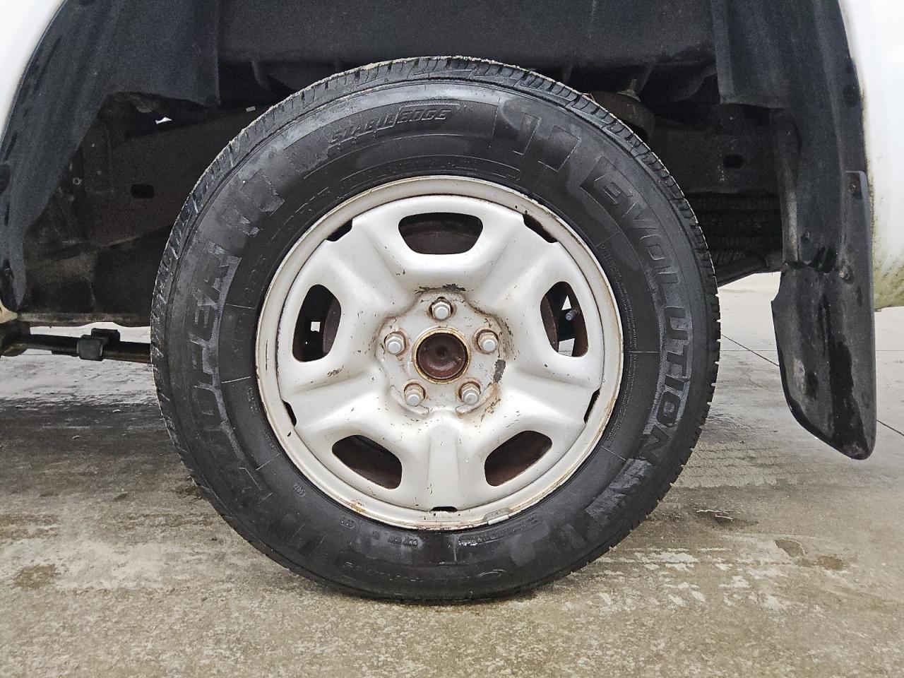 2007 Toyota Tacoma Base White vin: 5TENX22N17Z378263 Damage: Left Rear Wheel, Curb Rash, 6 To 7 Inches