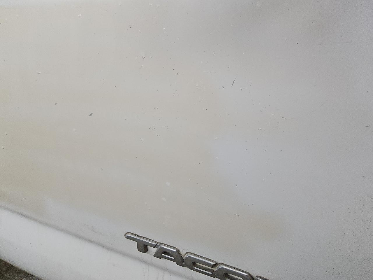 2007 Toyota Tacoma Base White vin: 5TENX22N17Z378263 Damage: Right Front Door, Chipped, 3
