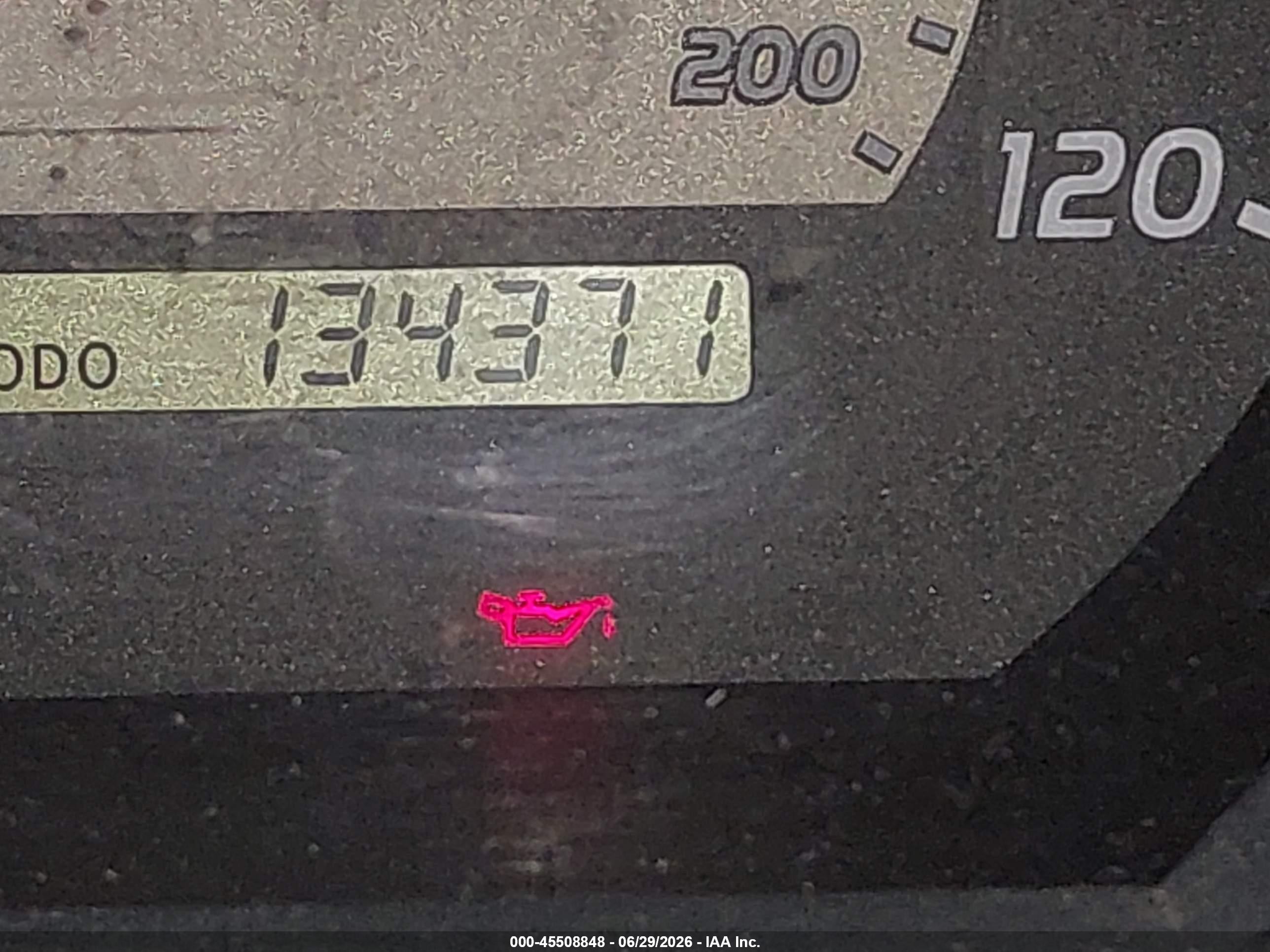 2008 Toyota Tacoma   Silver vin: 5TENX22N18Z493544