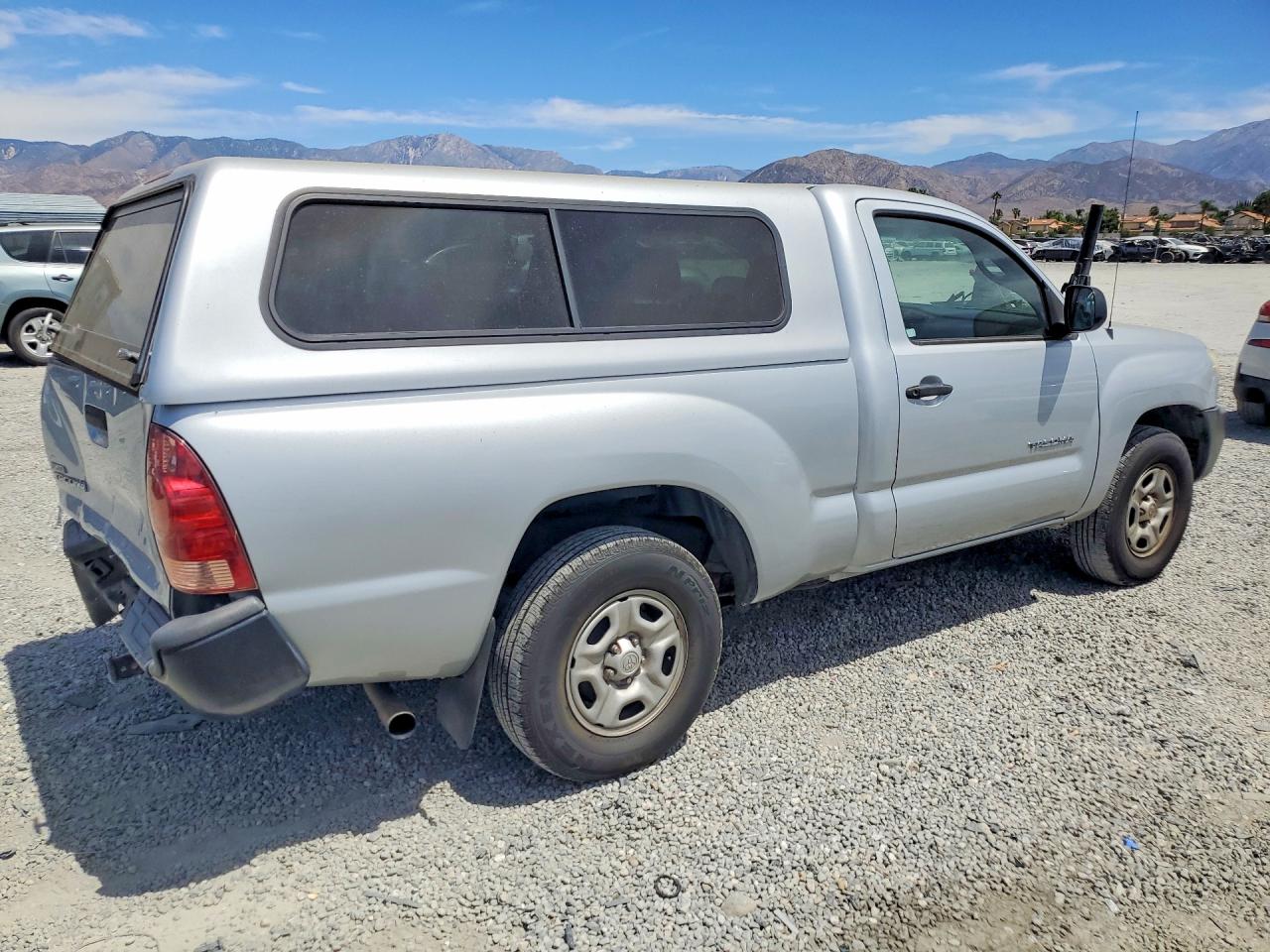 2005 Toyota Tacoma Base Silver vin: 5TENX22N25Z043817