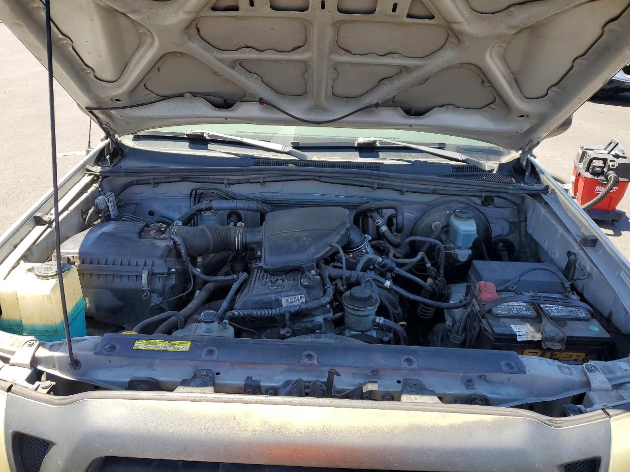 2006 Toyota Tacoma Base Silver vin: 5TENX22N26Z270667
