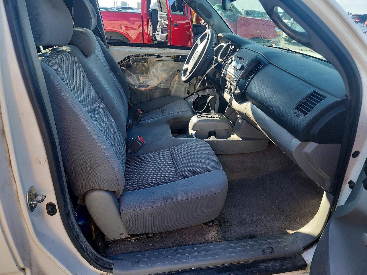 2007 Toyota Tacoma Base White vin: 5TENX22N27Z322509