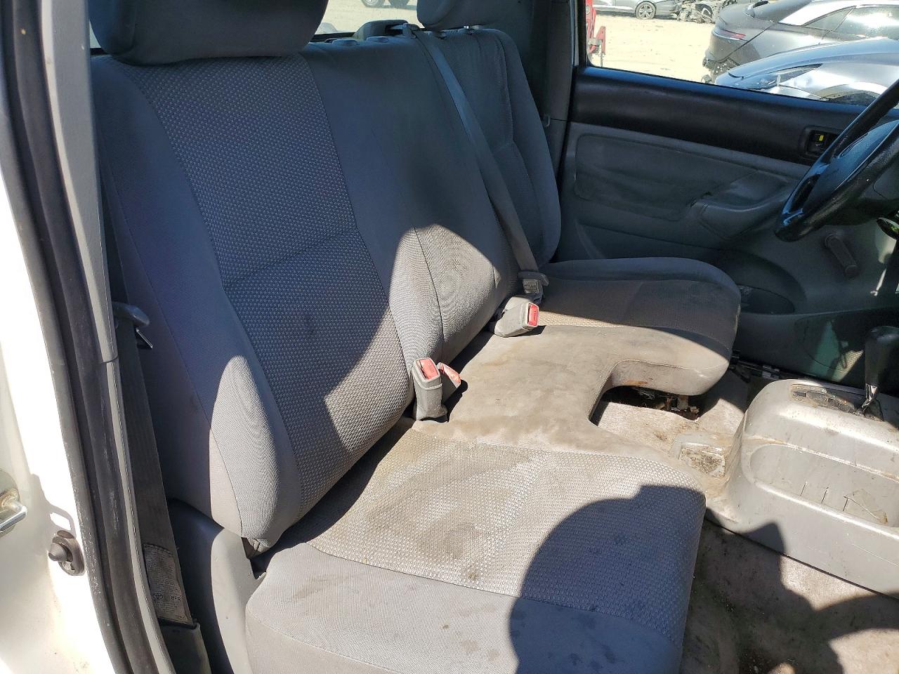 2007 Toyota Tacoma Base White vin: 5TENX22N27Z424554