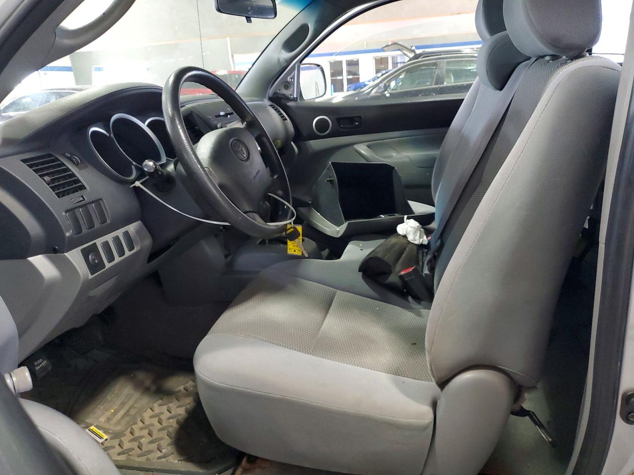 2008 Toyota Tacoma Base Silver vin: 5TENX22N28Z591966