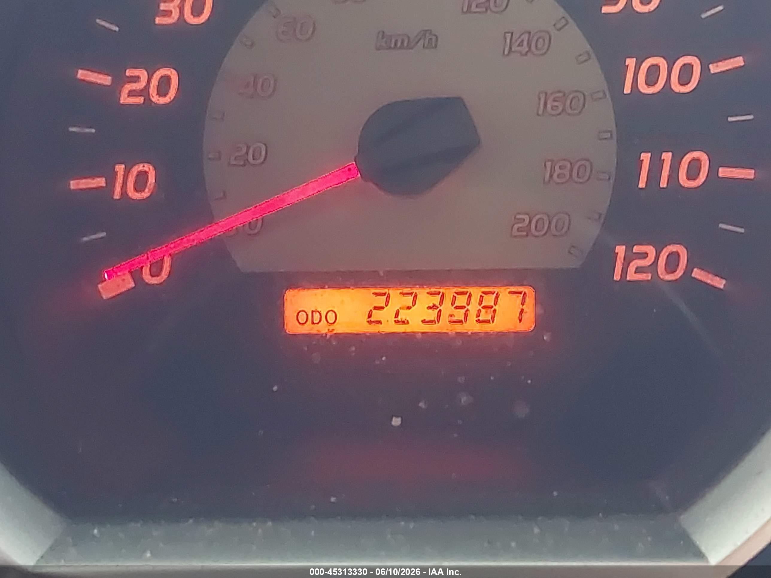 2005 Toyota Tacoma   Red vin: 5TENX22N35Z013435