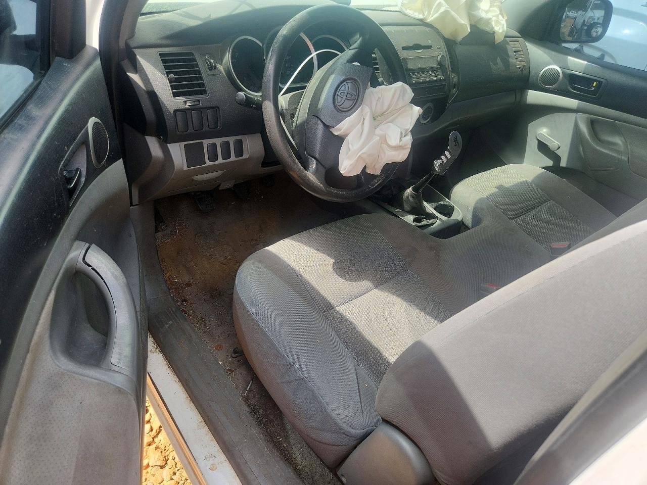 2005 Toyota Tacoma Base Белый vin: 5TENX22N35Z075966