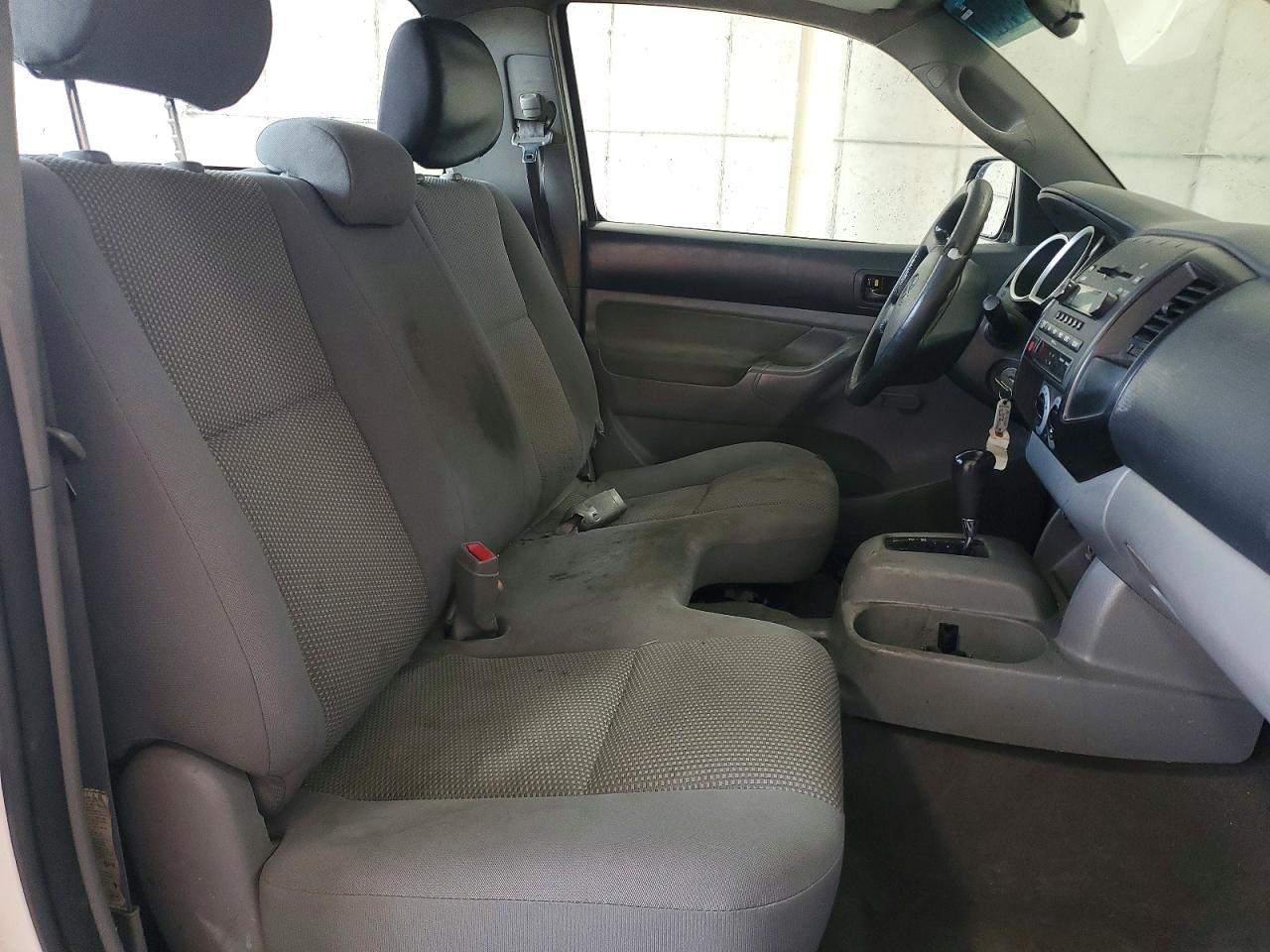 2007 Toyota Tacoma Base White vin: 5TENX22N37Z327752