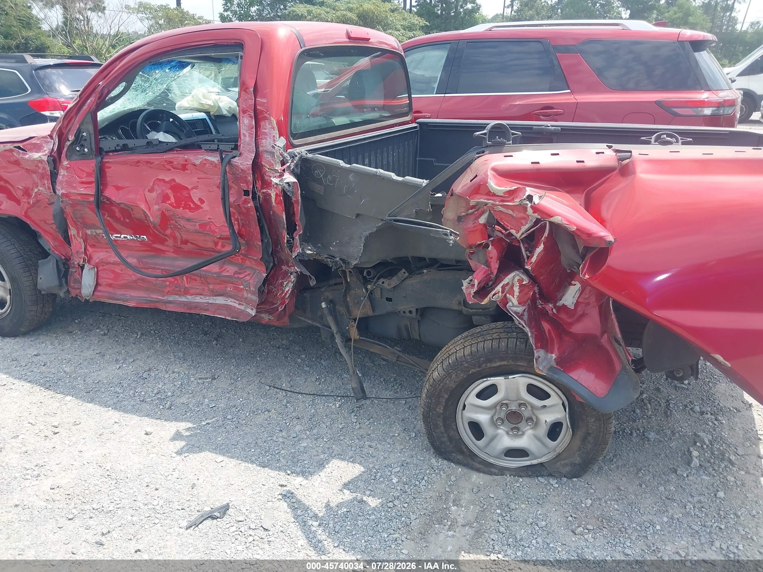 2007 Toyota Tacoma   Red vin: 5TENX22N37Z361027