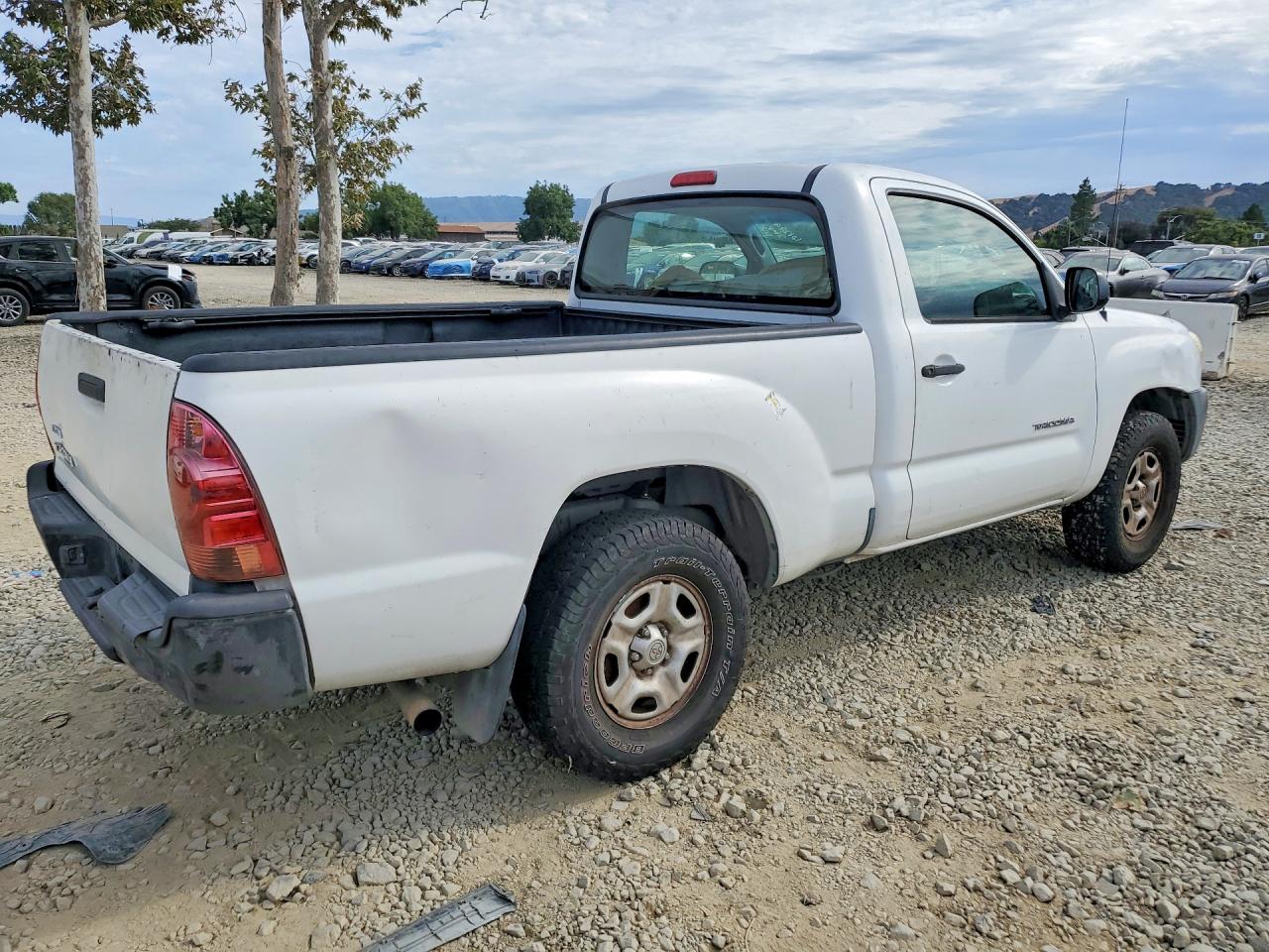 2007 Toyota Tacoma Base White vin: 5TENX22N37Z394805